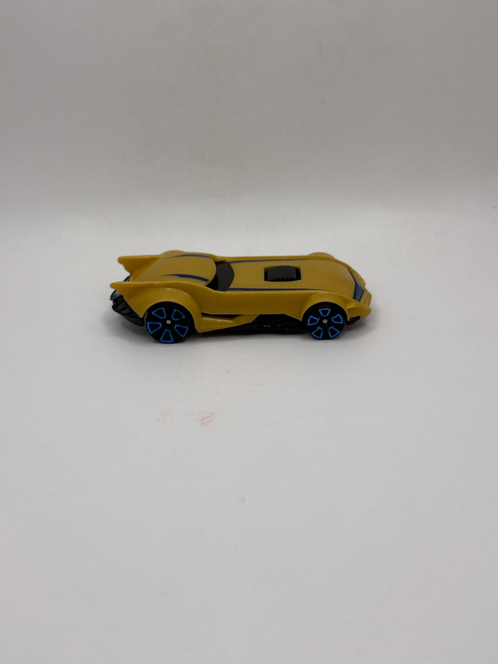 Hot Wheels The Batman Batmobile Diecast