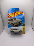 Hot Wheels 17 Audi RS 6 Avant Diecast gold