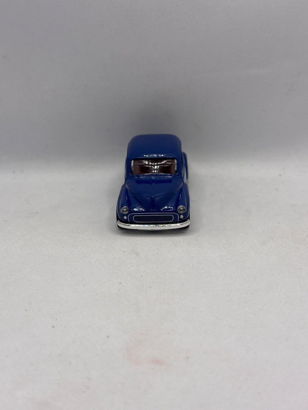 Matchbox Morris Minor Saloon Diecast