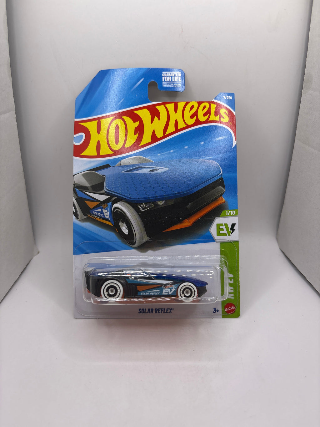 Hot Wheels Solar Reflex Diecast blue
