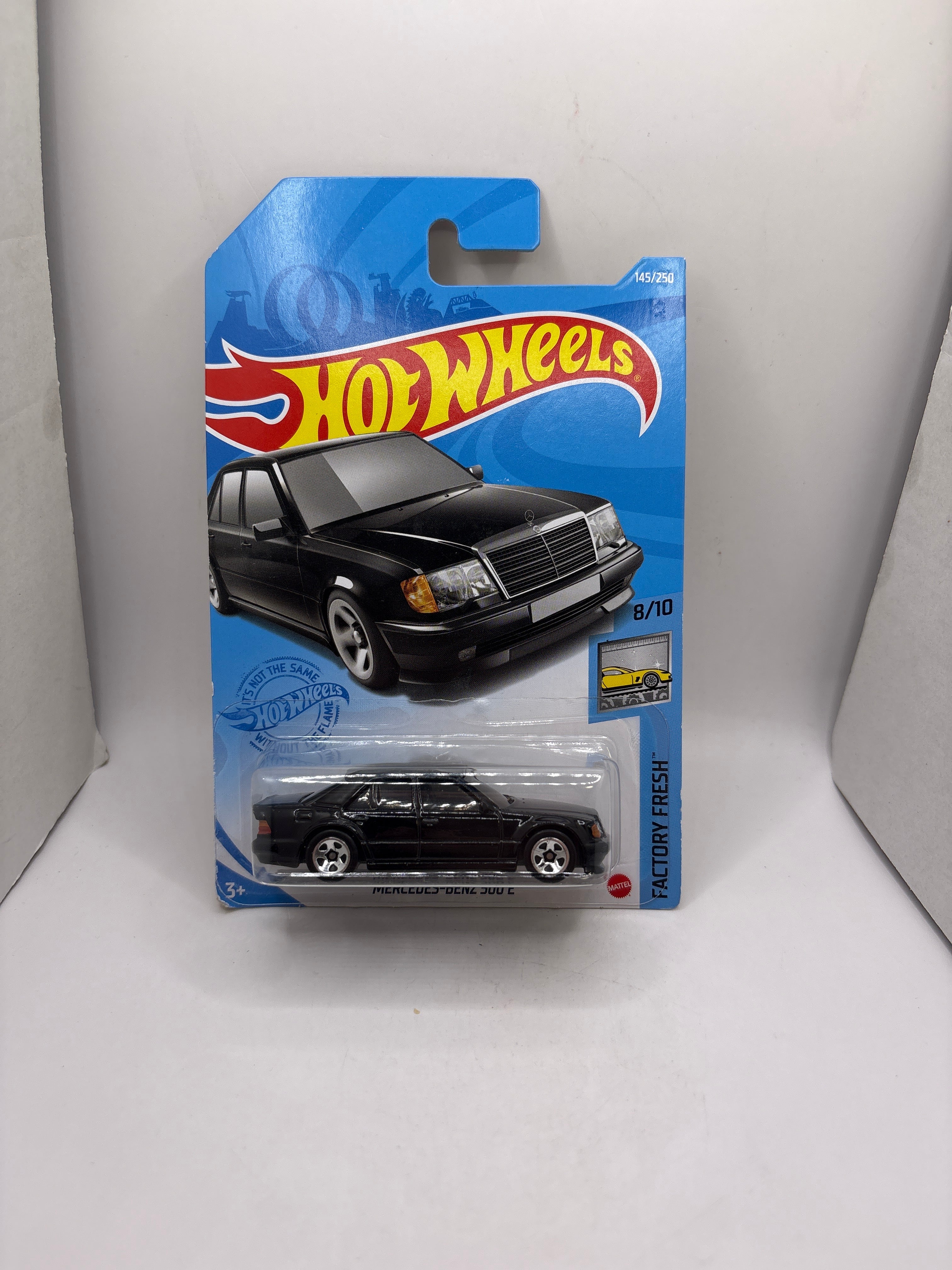Hot Wheels Mercedes-Benz 500 E Diecast black