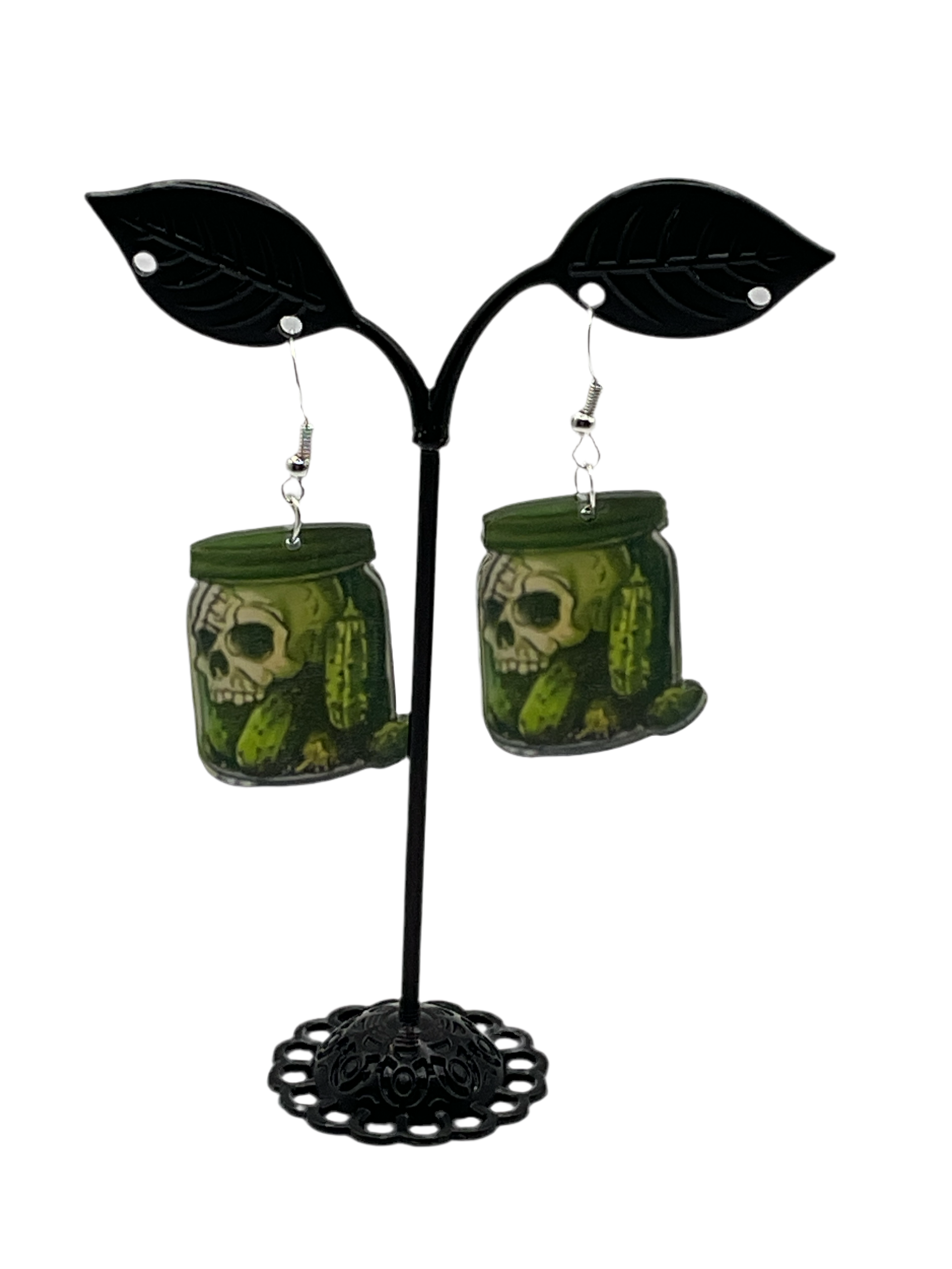 Pickle skull earrings