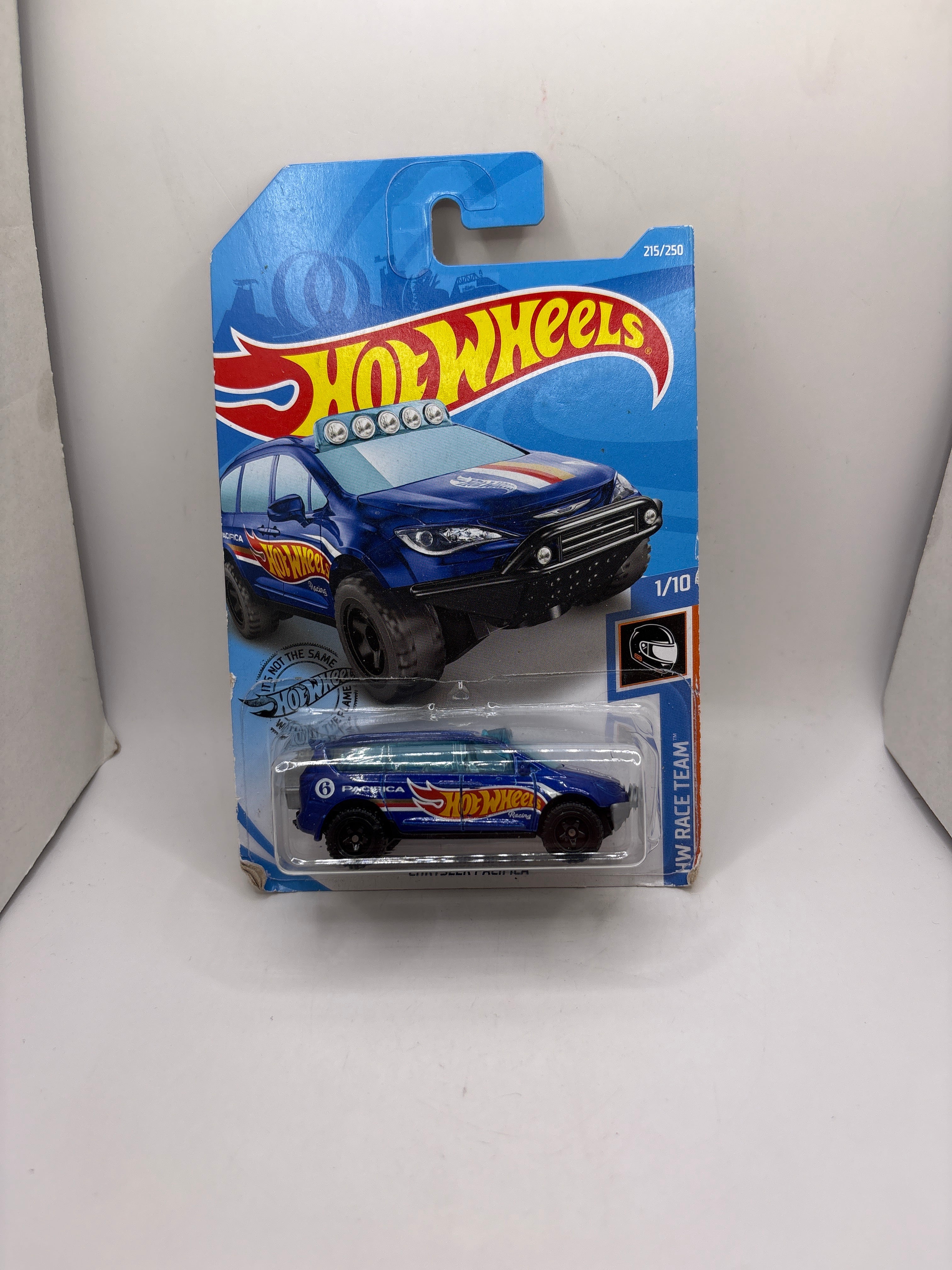 Hot Wheels Chrysler Pacifica Diecast blue