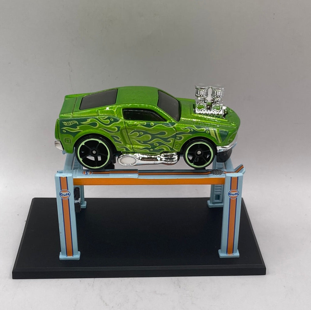 Hot Wheels 68 Mustang Diecast