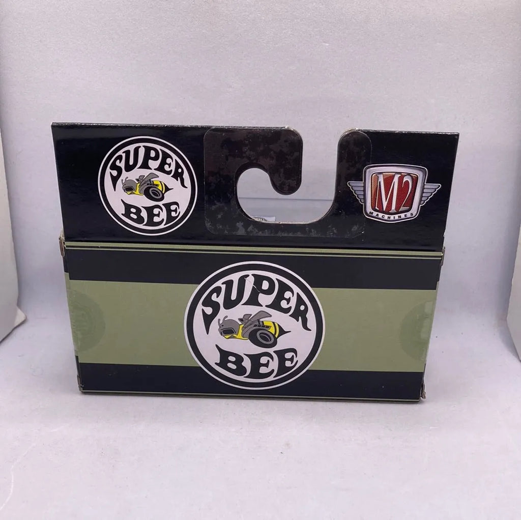 M2 1971 Dodge Charger Super Bee Diecast