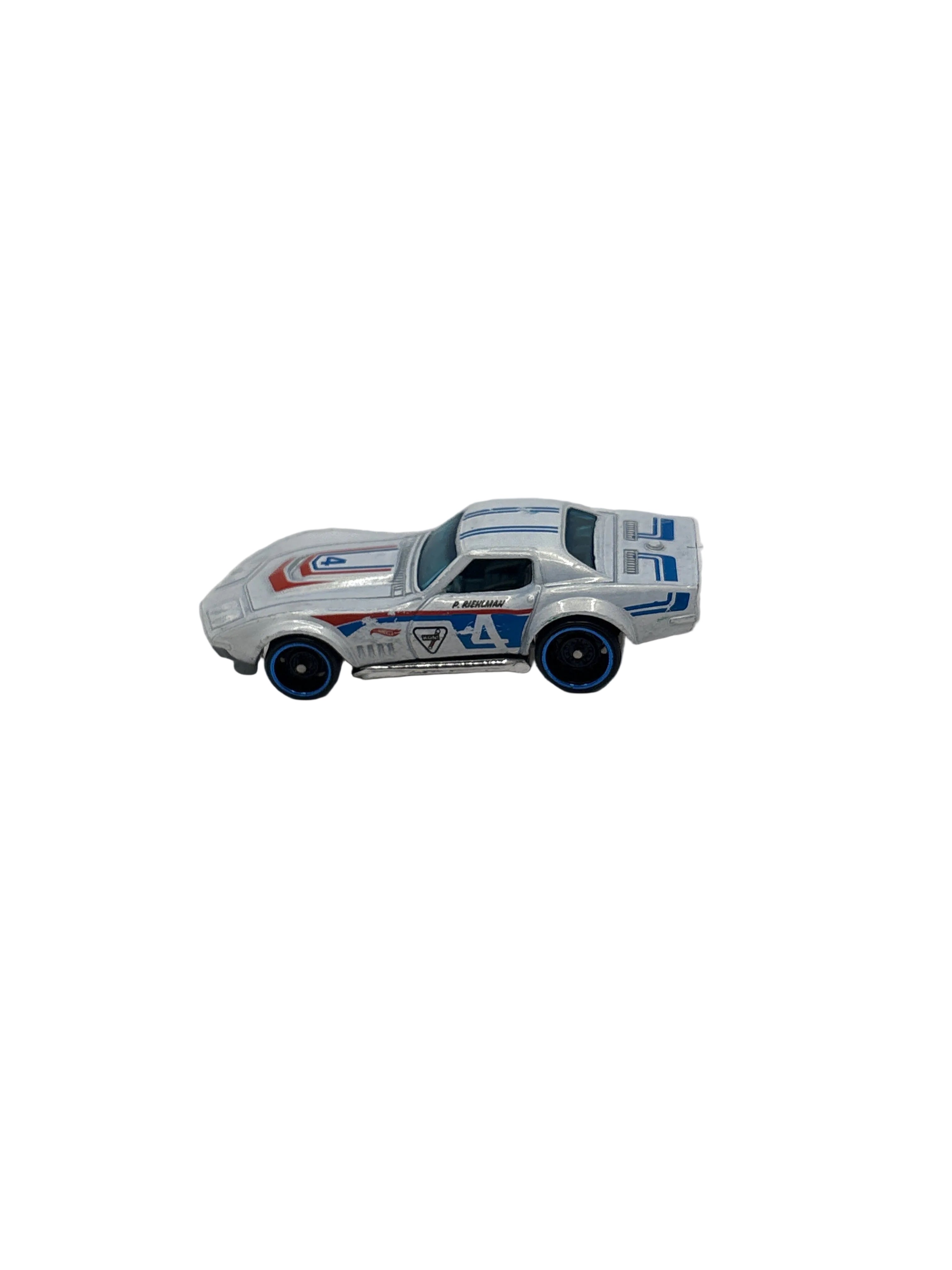 Hot Wheels 69 COPO Corvette Diecast white