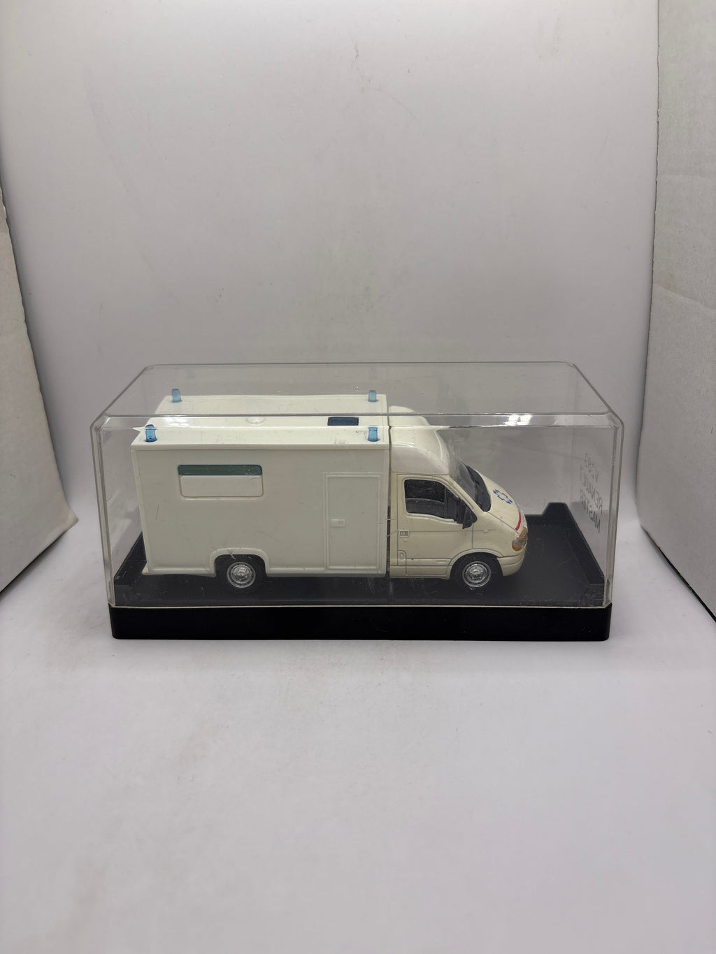 Solido Renault Master Diecast