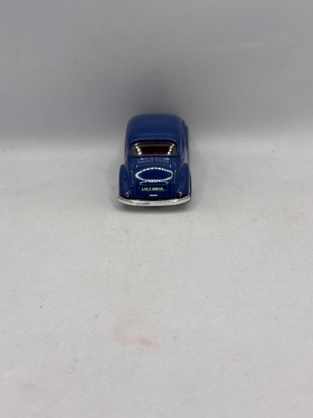 Matchbox Morris Minor Saloon Diecast