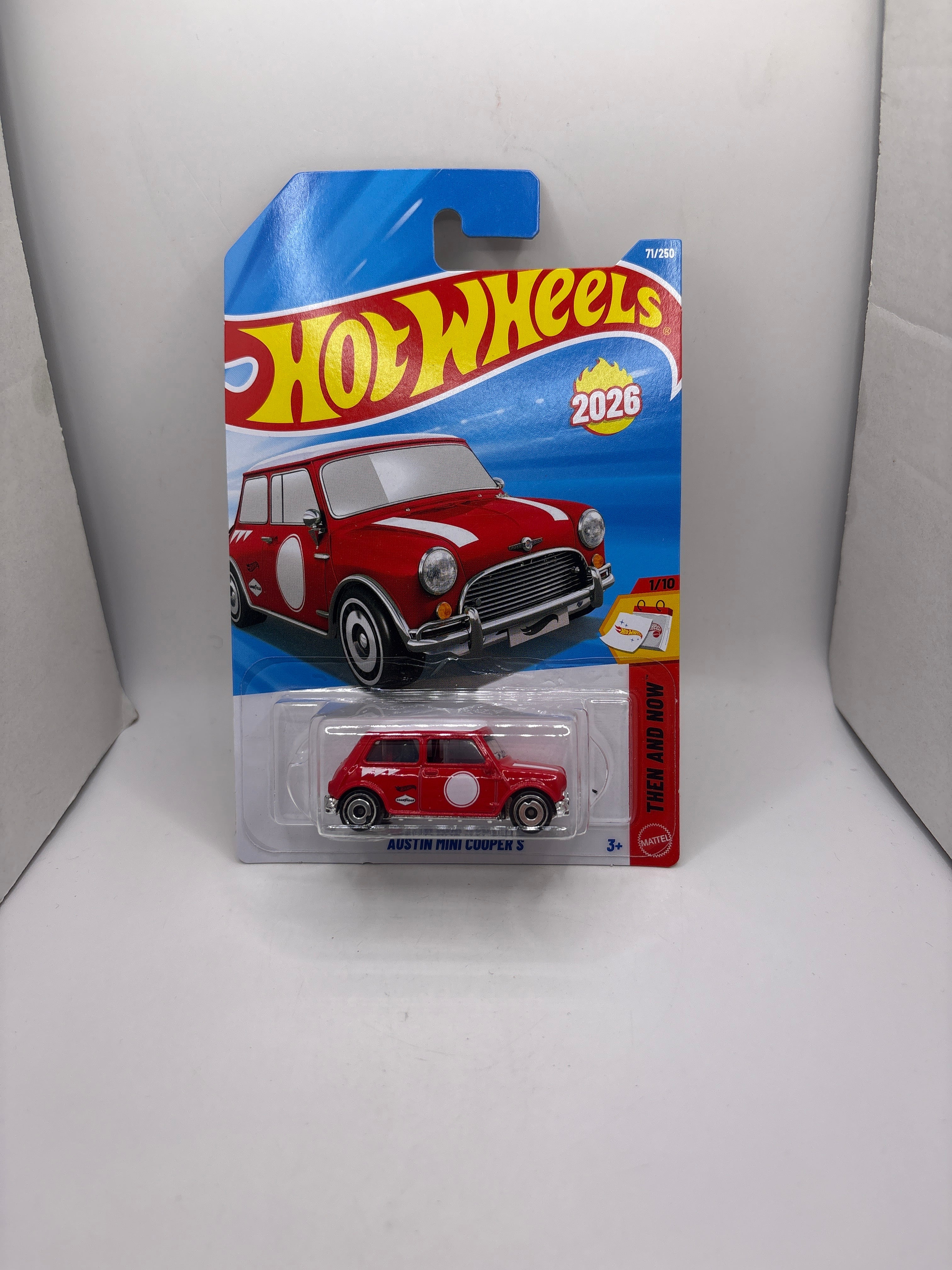 Hot Wheels Austin Mini Cooper S Diecast red