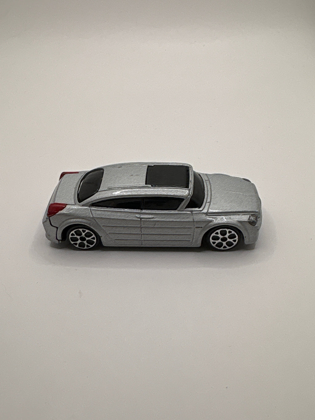 Maisto 2001 Dodge Super 8 Hemi Concept Diecast