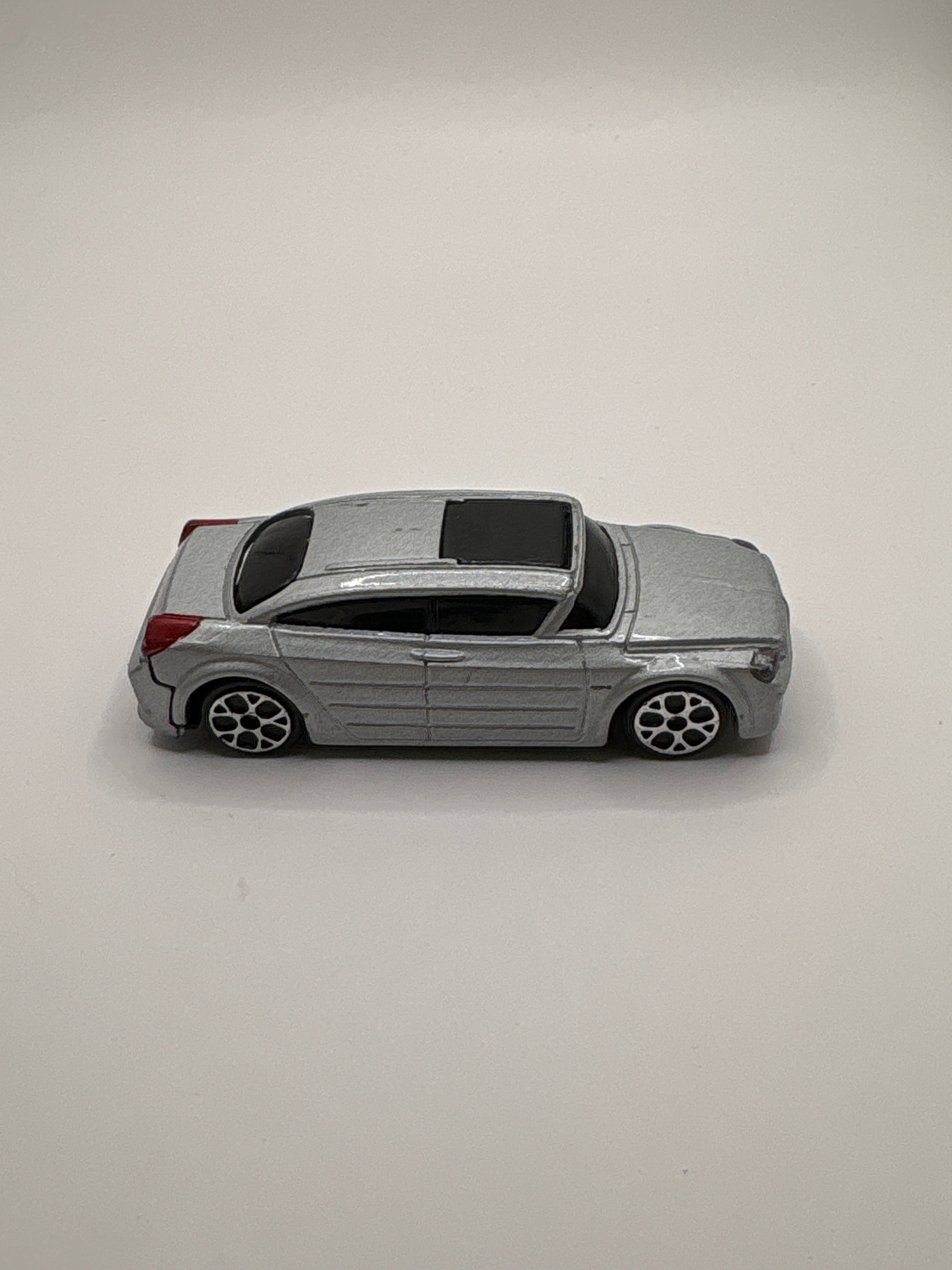 Maisto 2001 Dodge Super 8 Hemi Concept Diecast