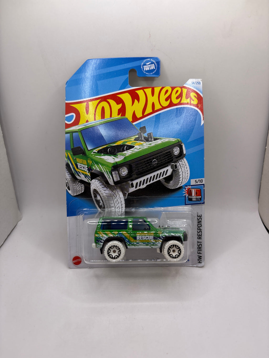 Hot Wheels Nissan Patrol Custom Diecast green