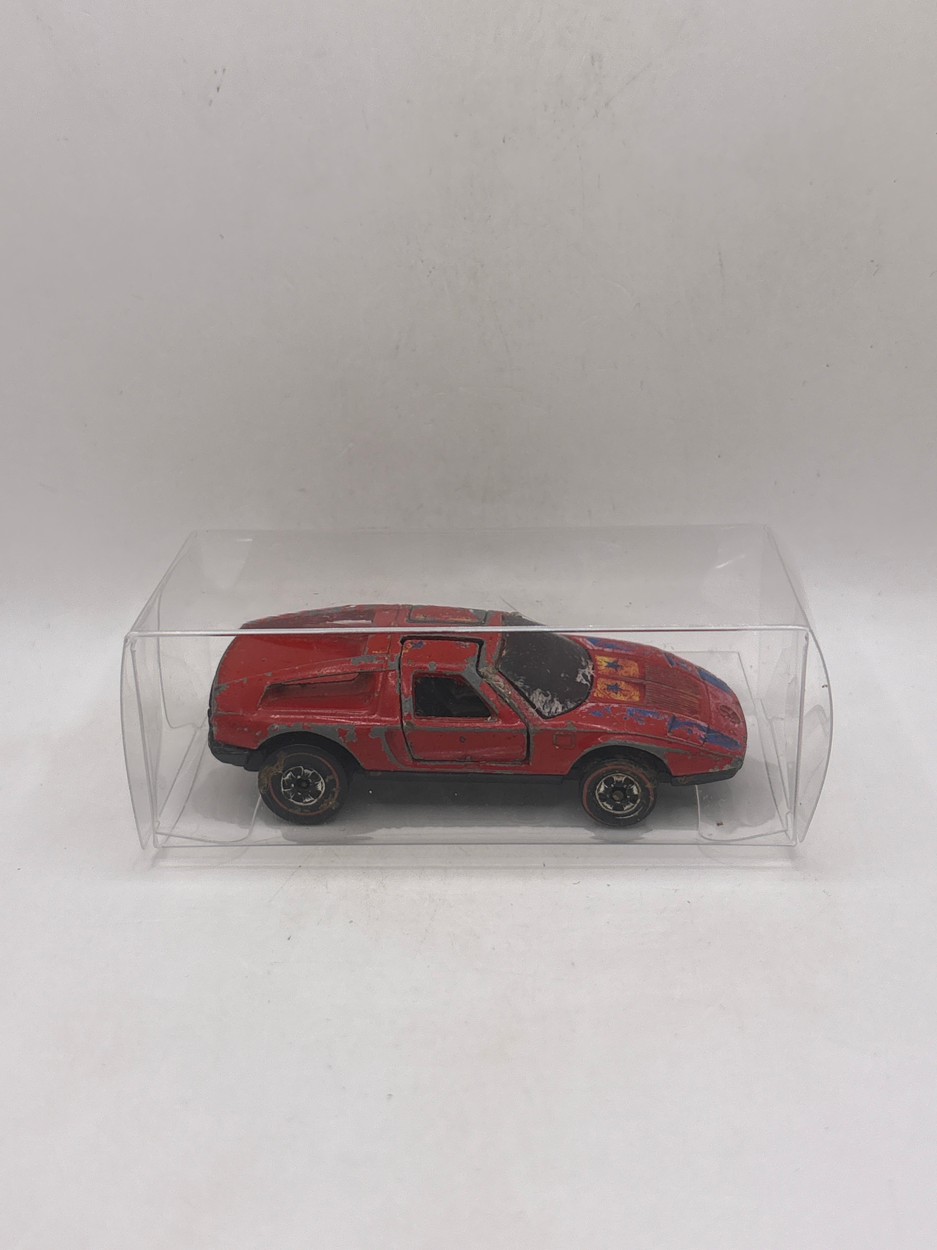 Hot Wheels Mercedes-Benz C-111 Diecast red