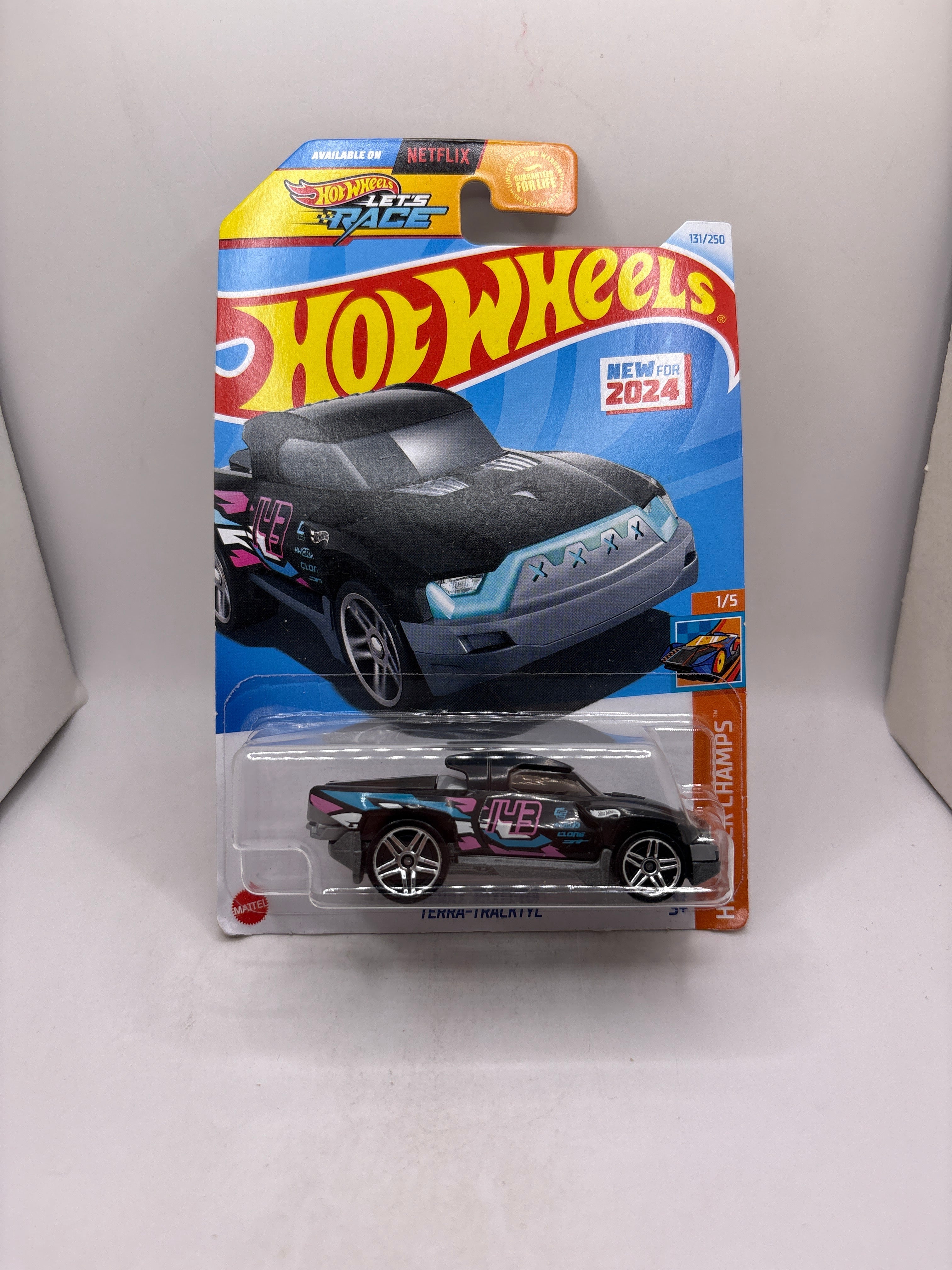 Hot Wheels Terra-Tracktyl Diecast