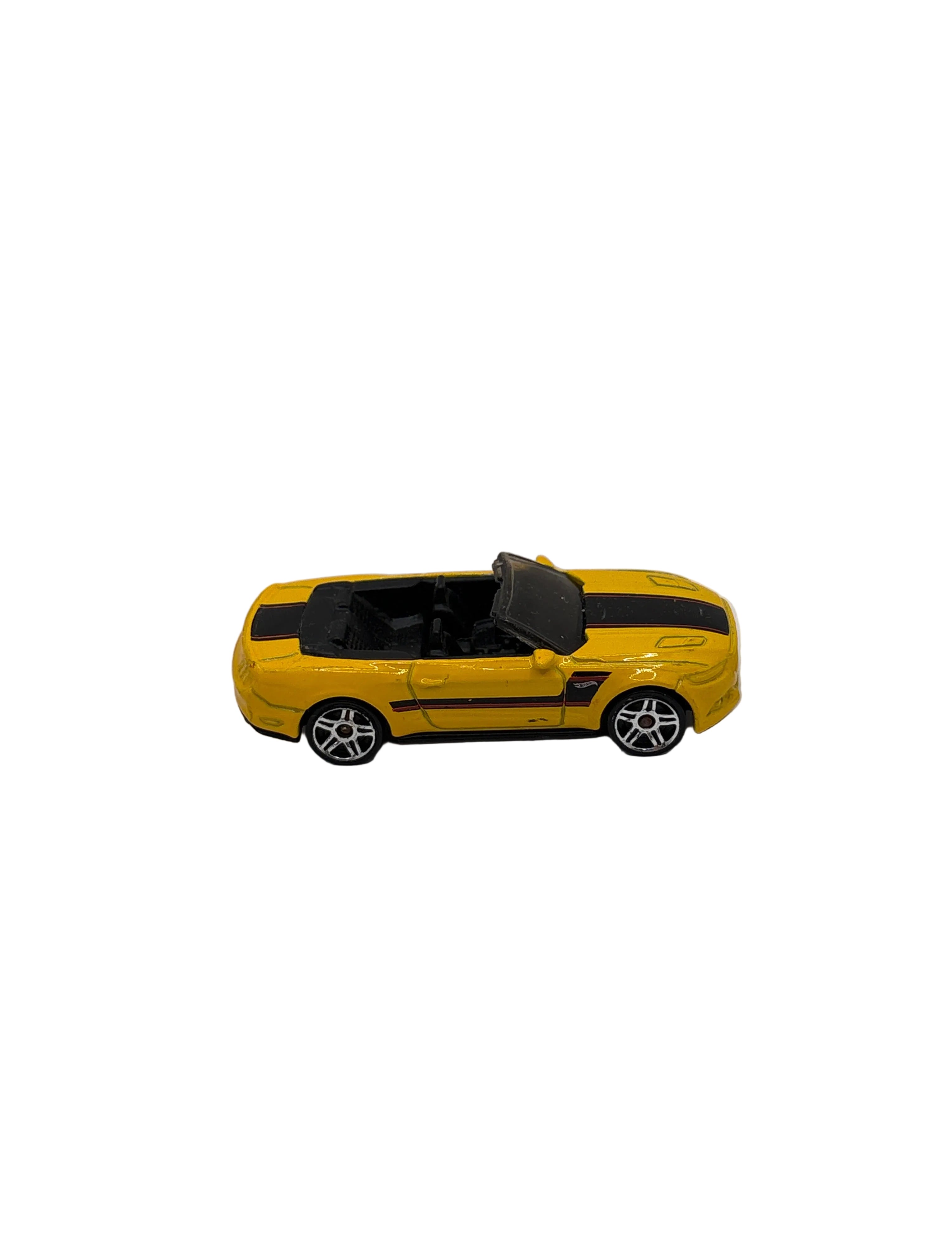 Hot Wheels 2015 Ford Mustang GT Convertible Diecast