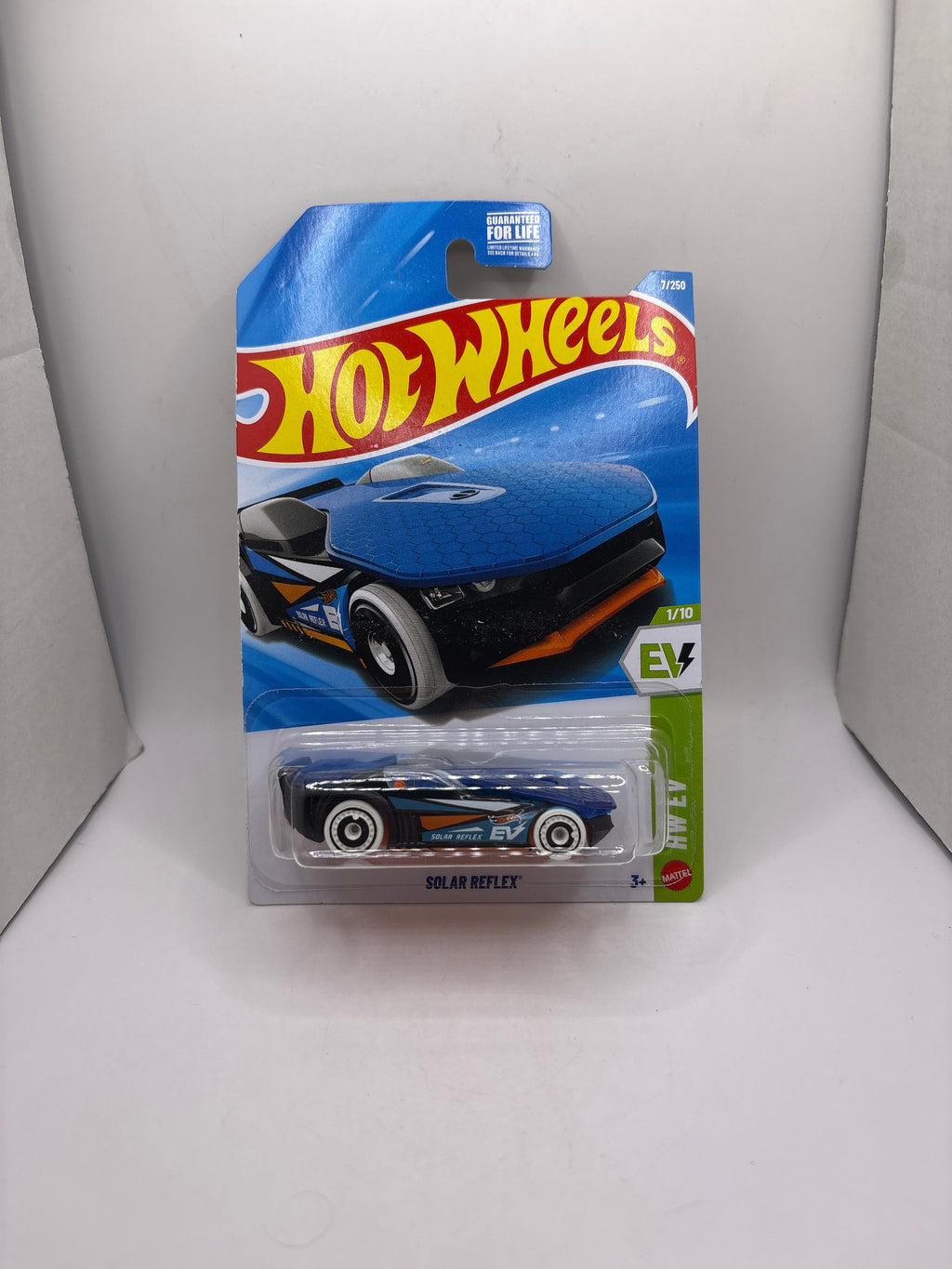 Hot Wheels Solar Reflex Diecast blue