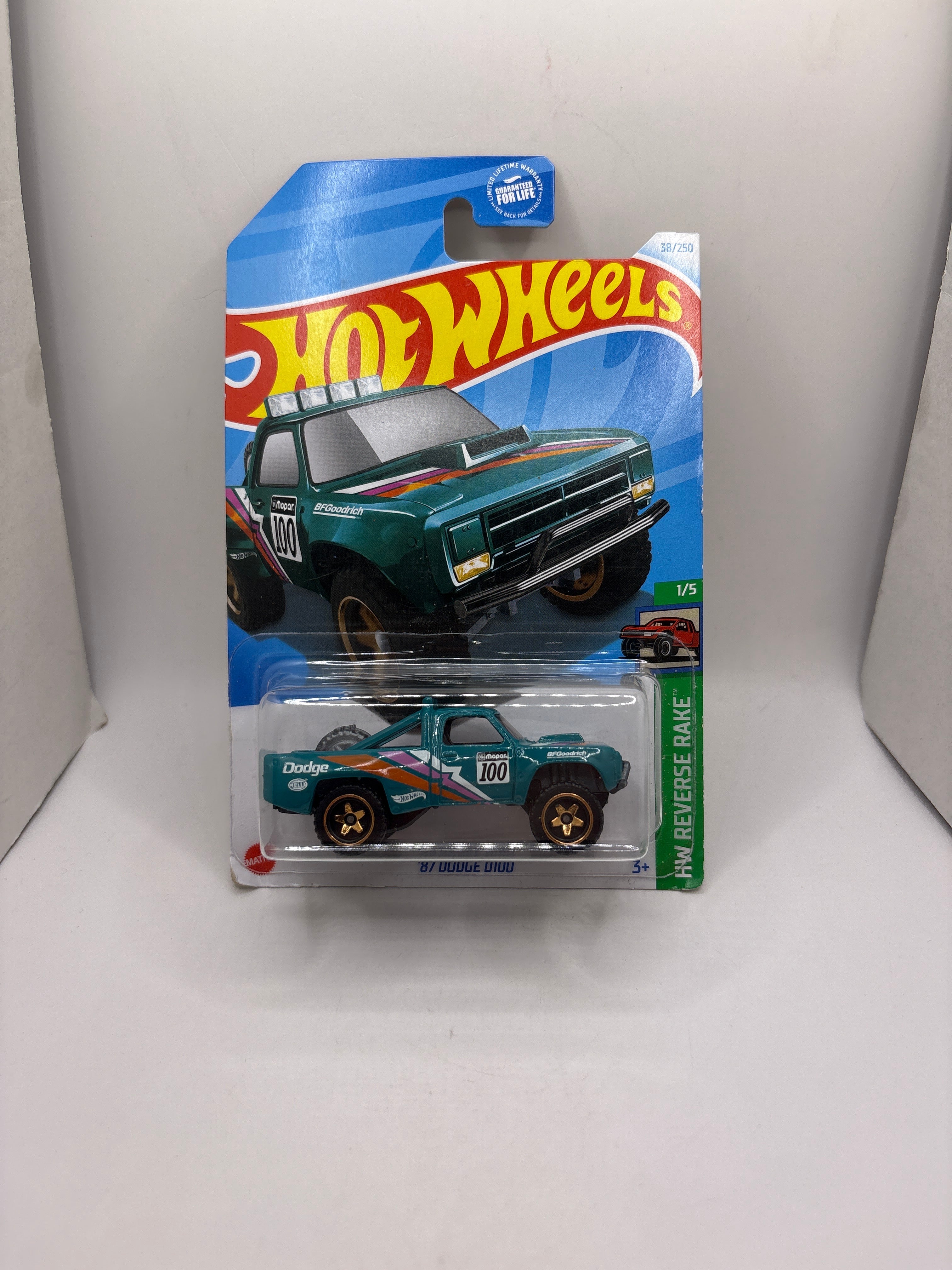 Hot Wheels 87 Dodge D100 Diecast