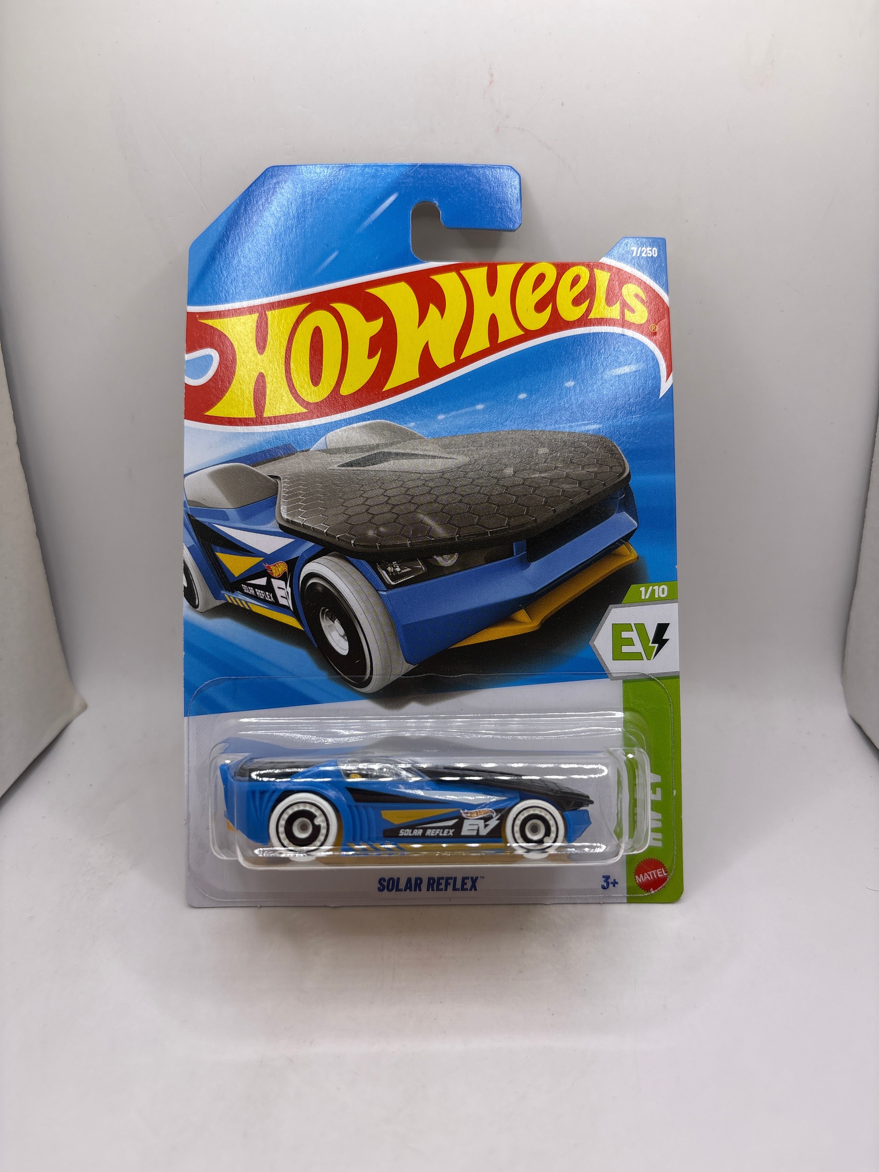 Hot Wheels Solar Reflex Diecast