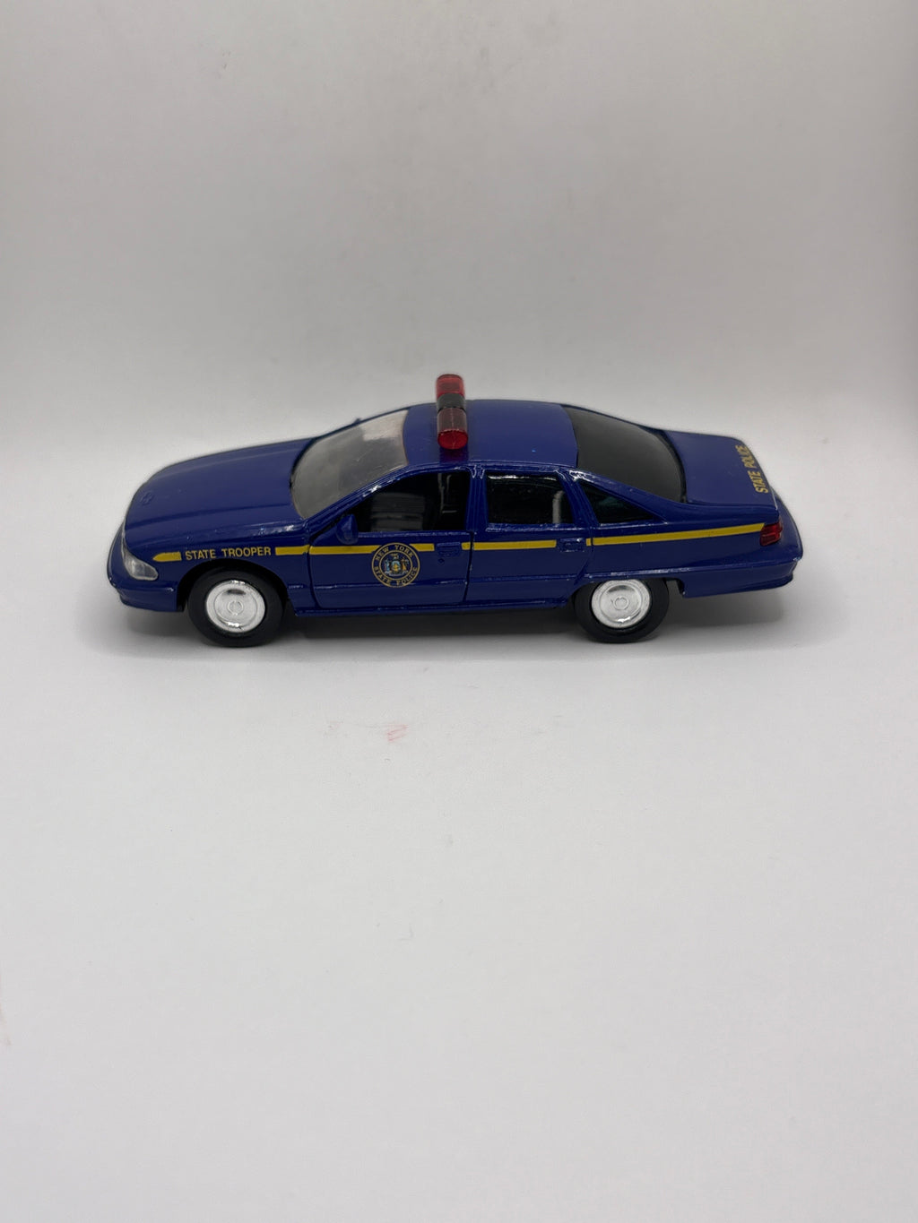 Road Champs Chevrolet Caprice Diecast