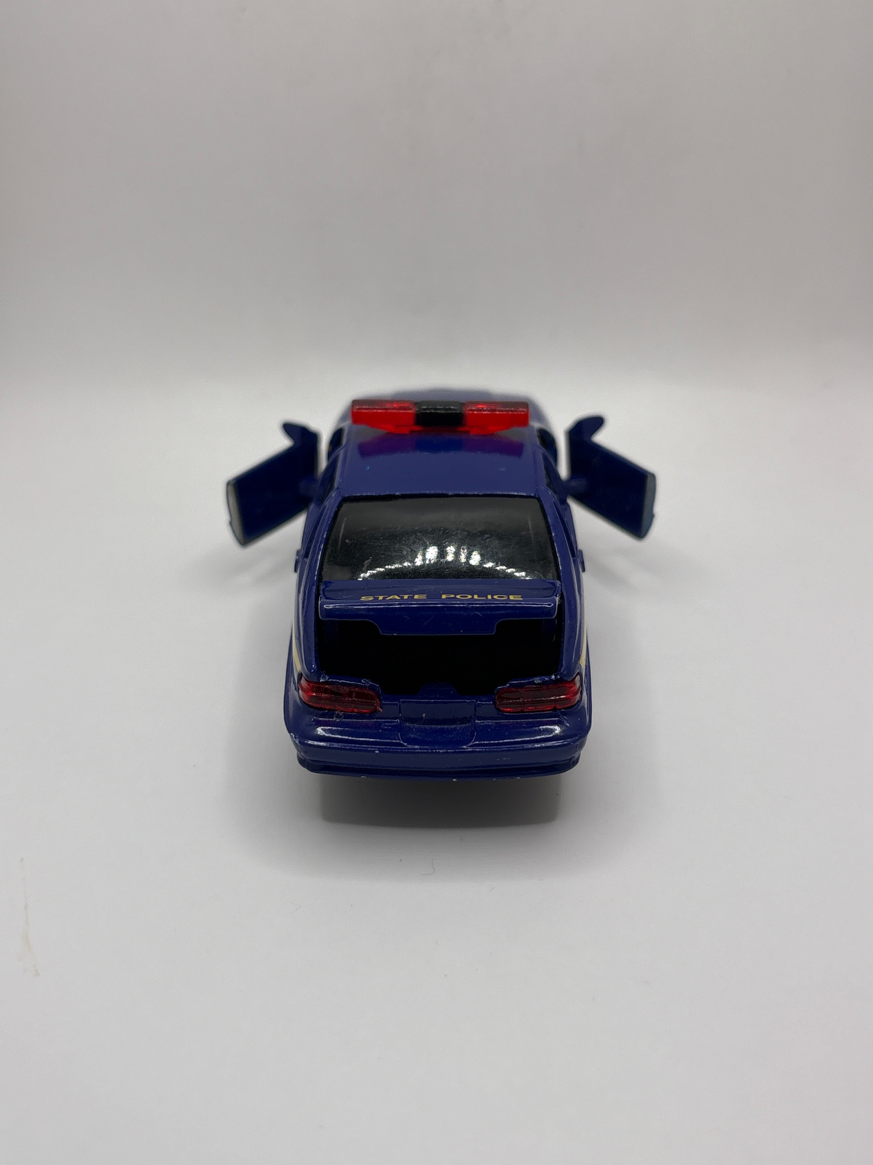 Road Champs Chevrolet Caprice Diecast