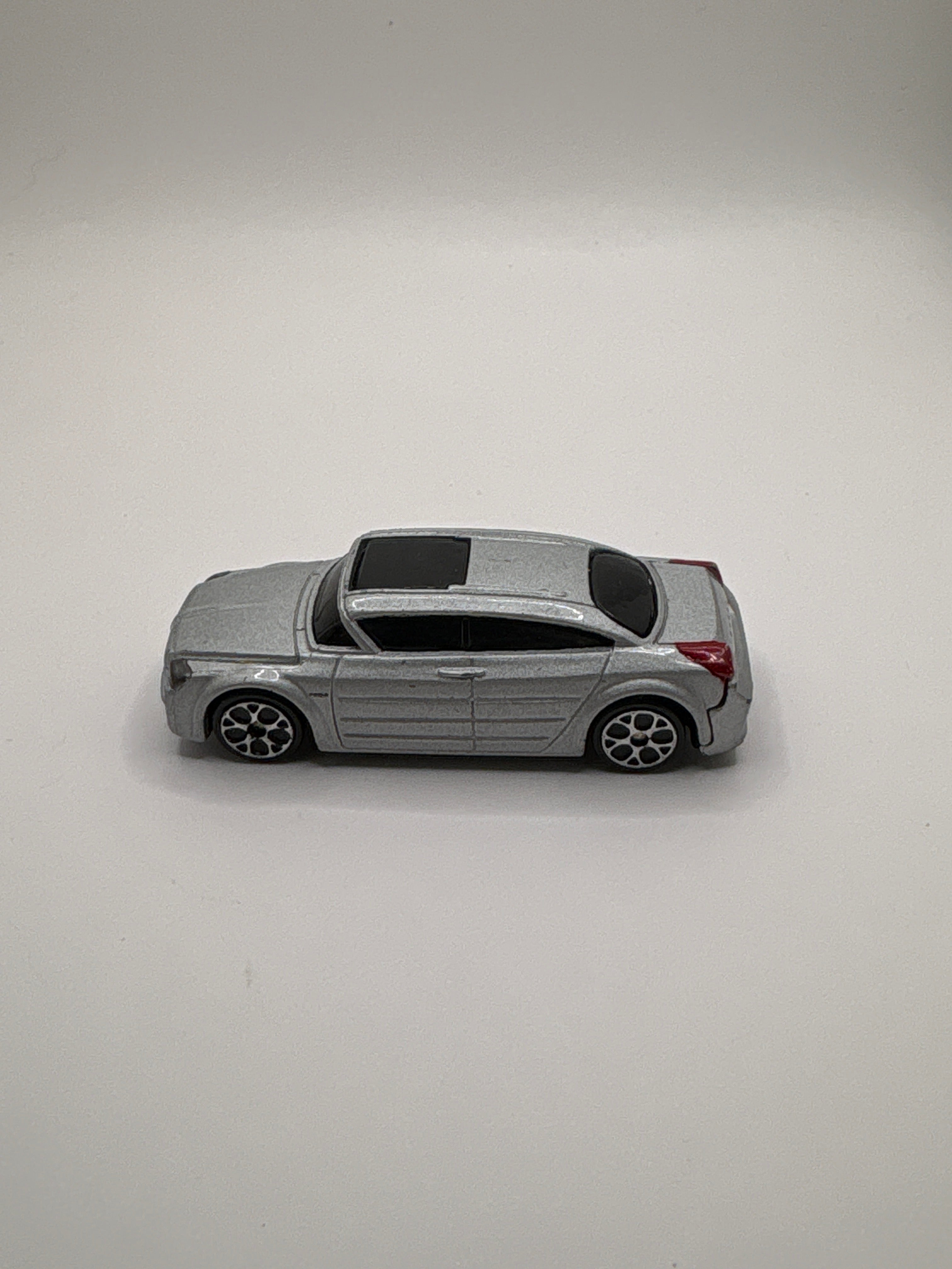 Maisto 2001 Dodge Super 8 Hemi Concept Diecast