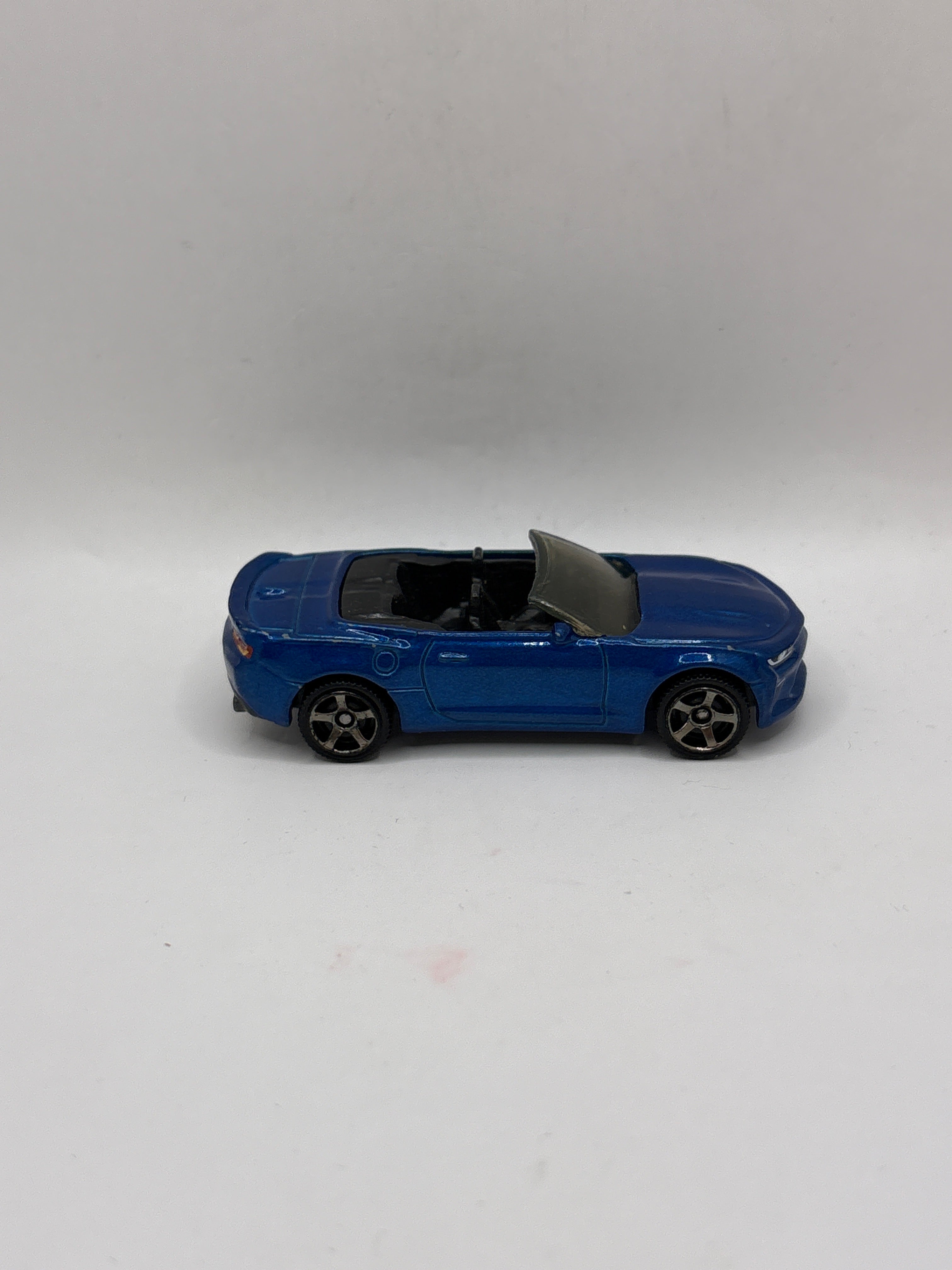 Matchbox 16 Chevy Camaro Diecast blue