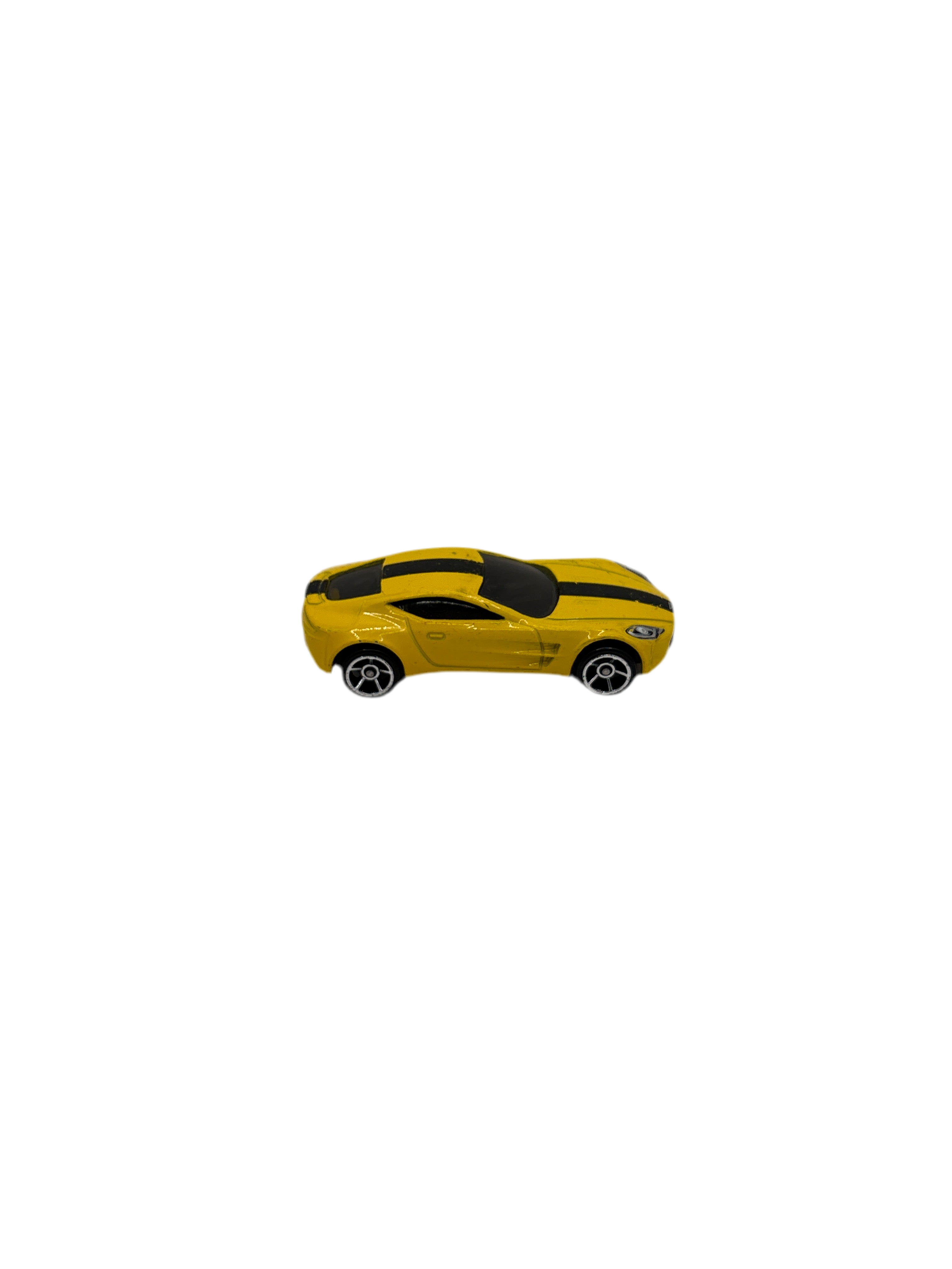 Hot Wheels Aston Martin One-77 Diecast yellow