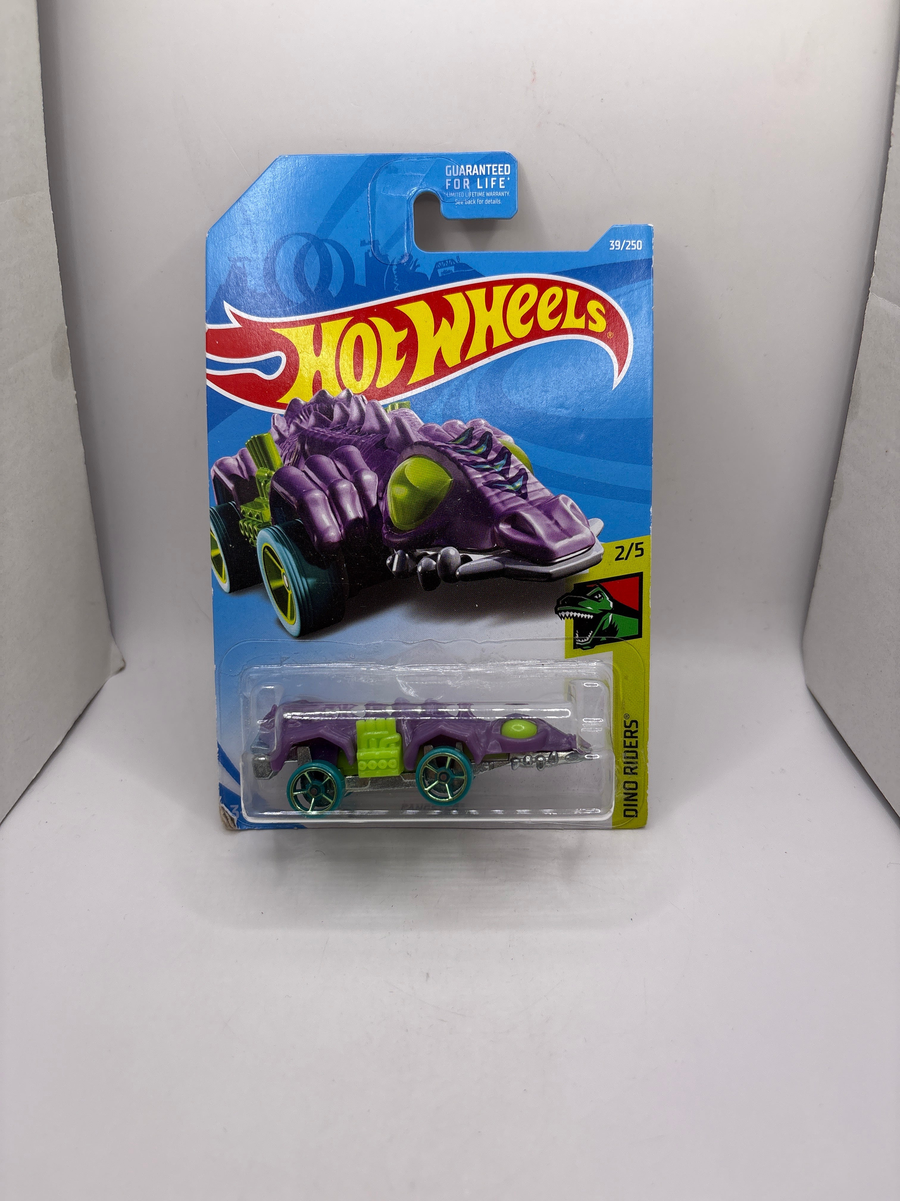 Hot Wheels Fangster Diecast purple