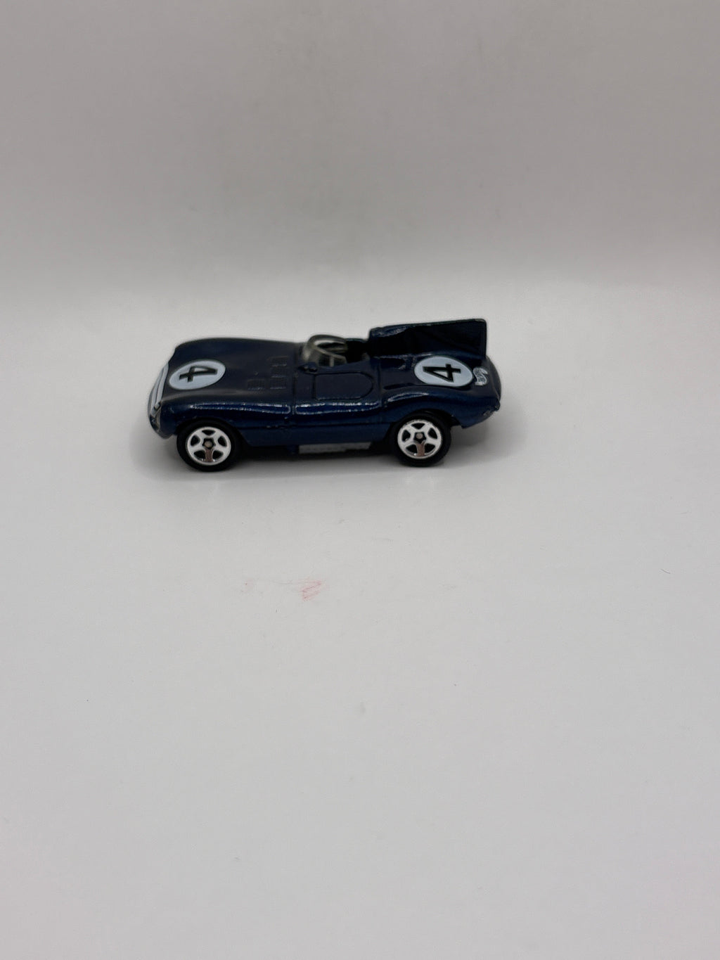 Hot Wheels Jaguar D-Type Diecast