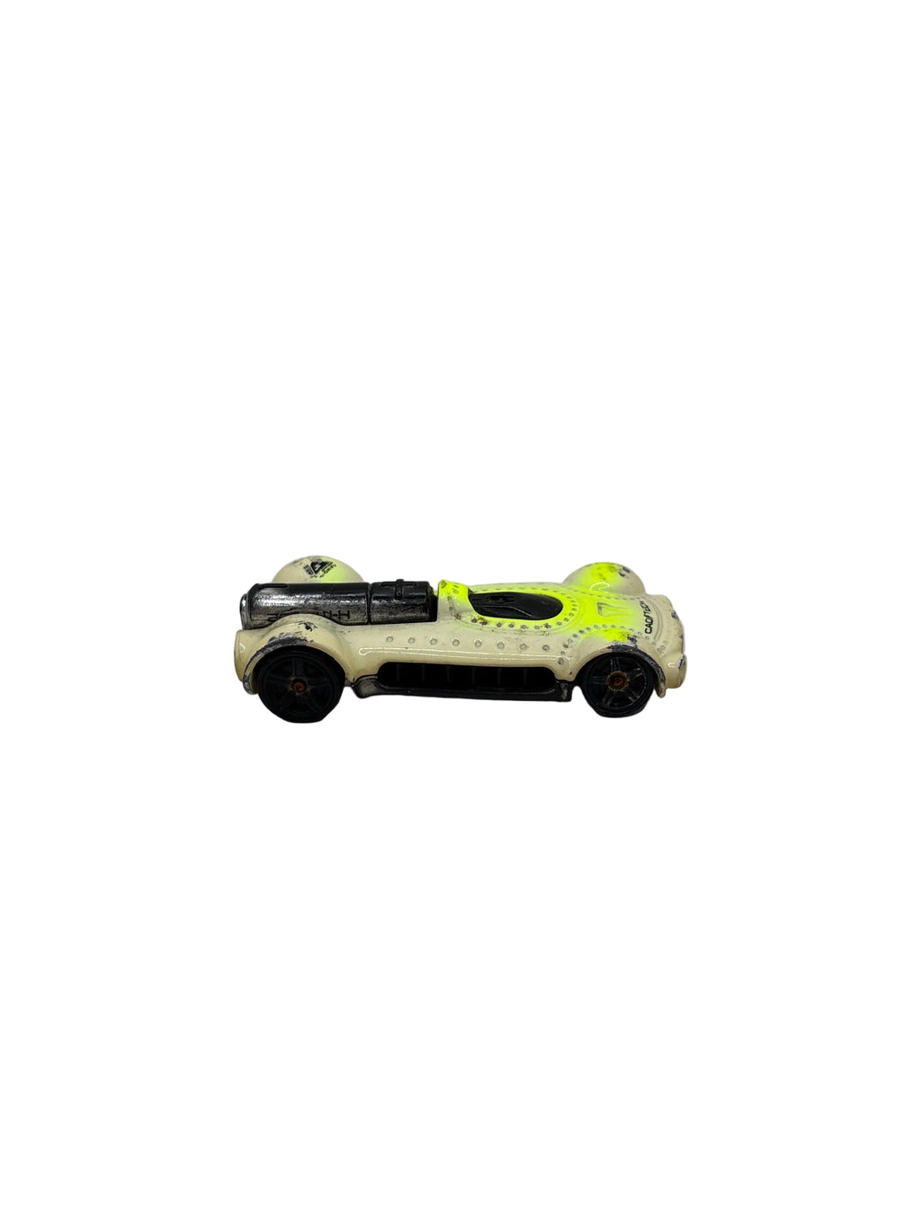 Hot Wheels Retro-Active Diecast white