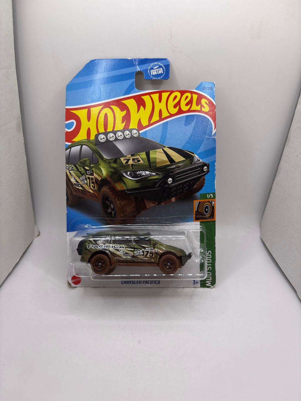 Hot Wheels Chrysler Pacifica Diecast