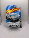 Hot Wheels Twin Dorado Diecast white
