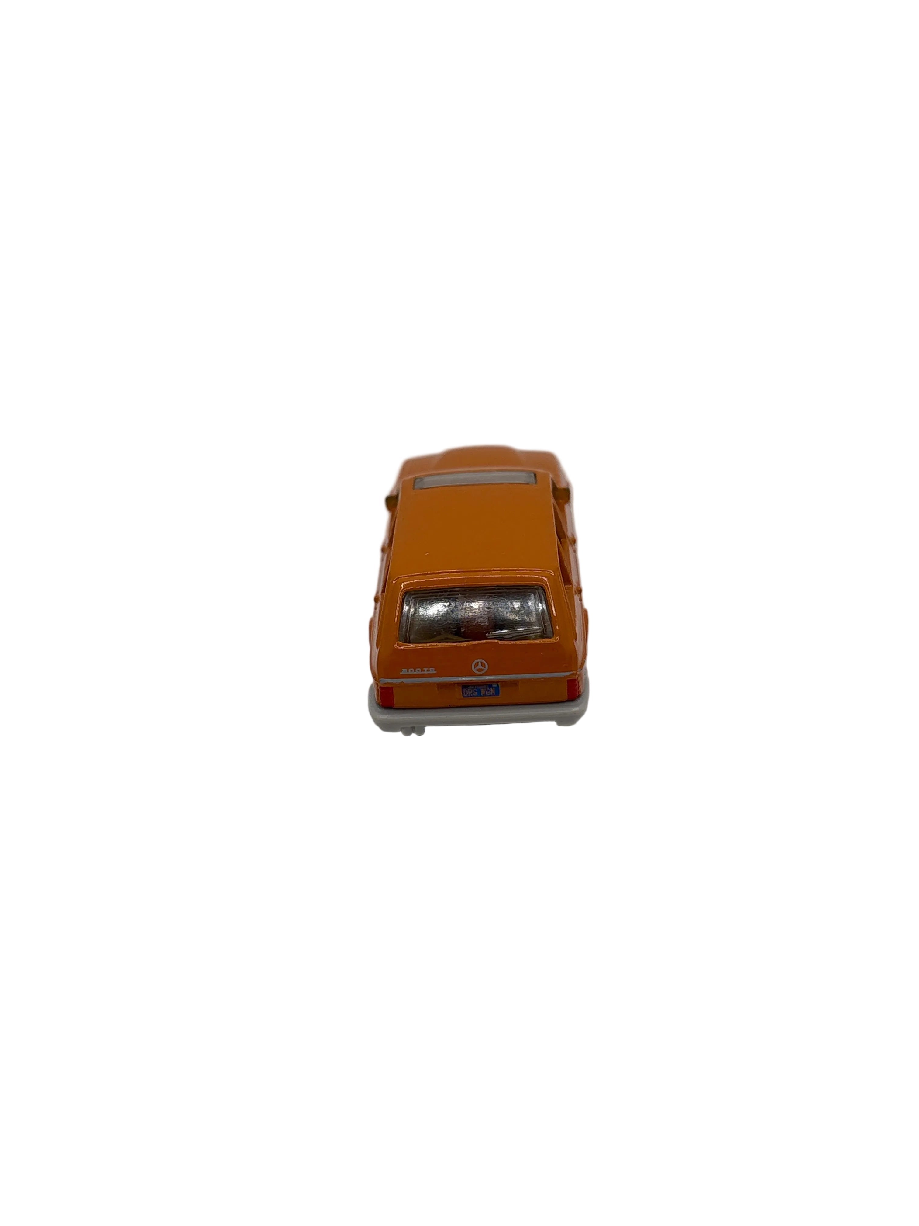 Matchbox 80 Mercedes-Benz W123 Diecast