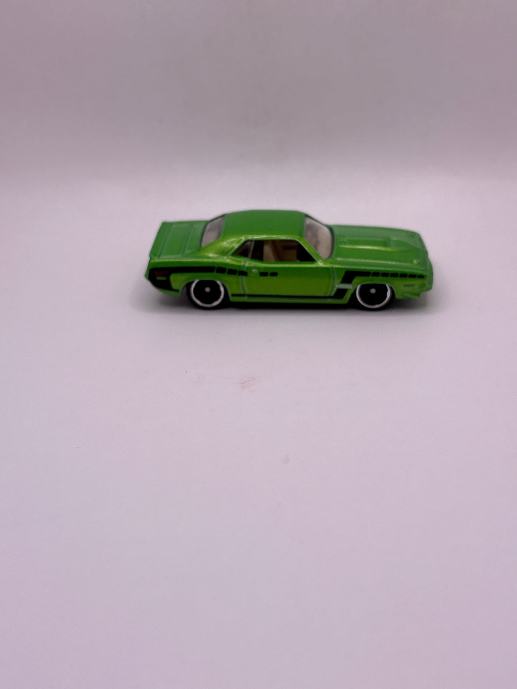 Hot Wheels 70 Plymouth AAR Cuda Diecast