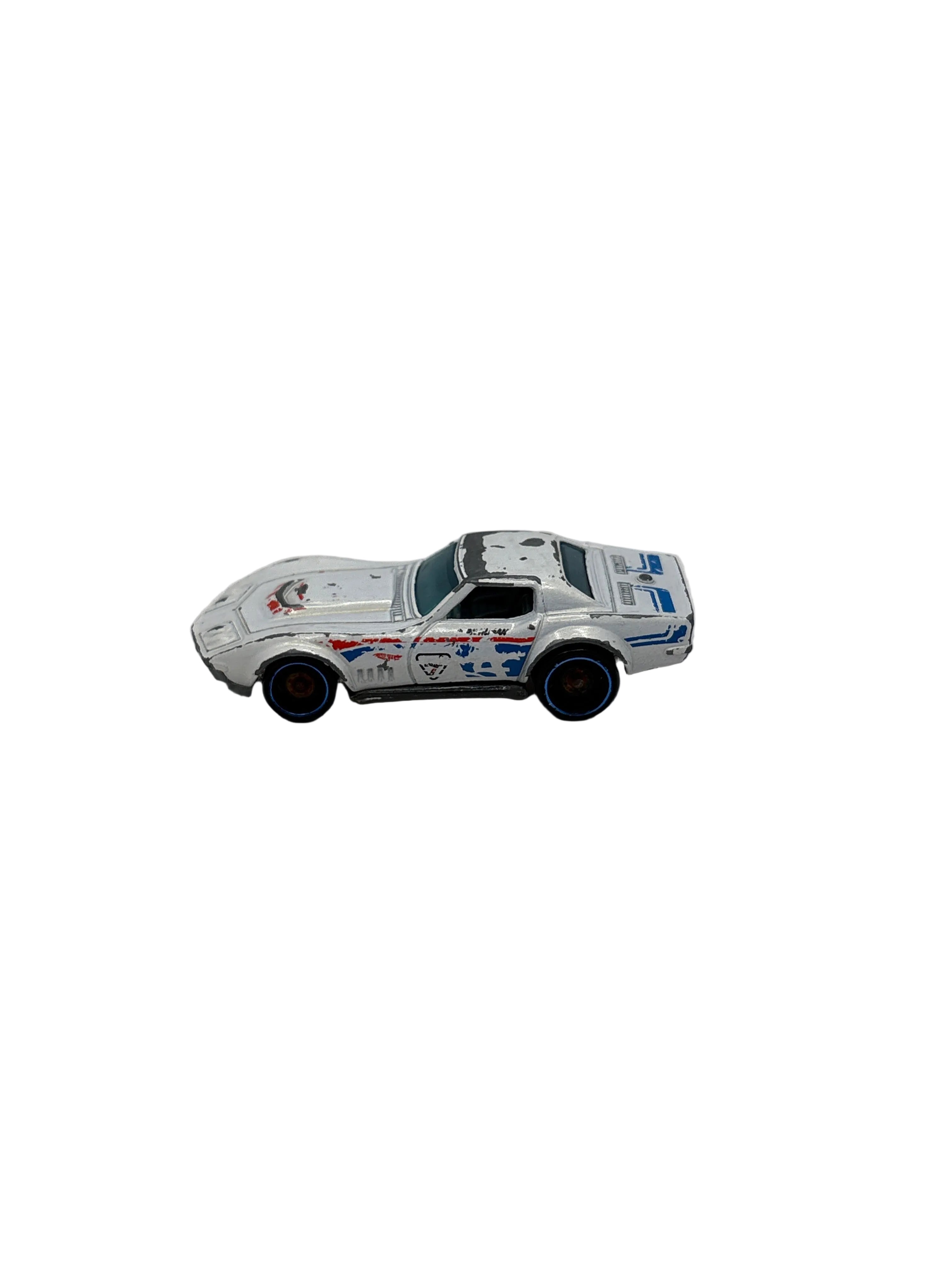 Hot Wheels 69 COPO Corvette Diecast white