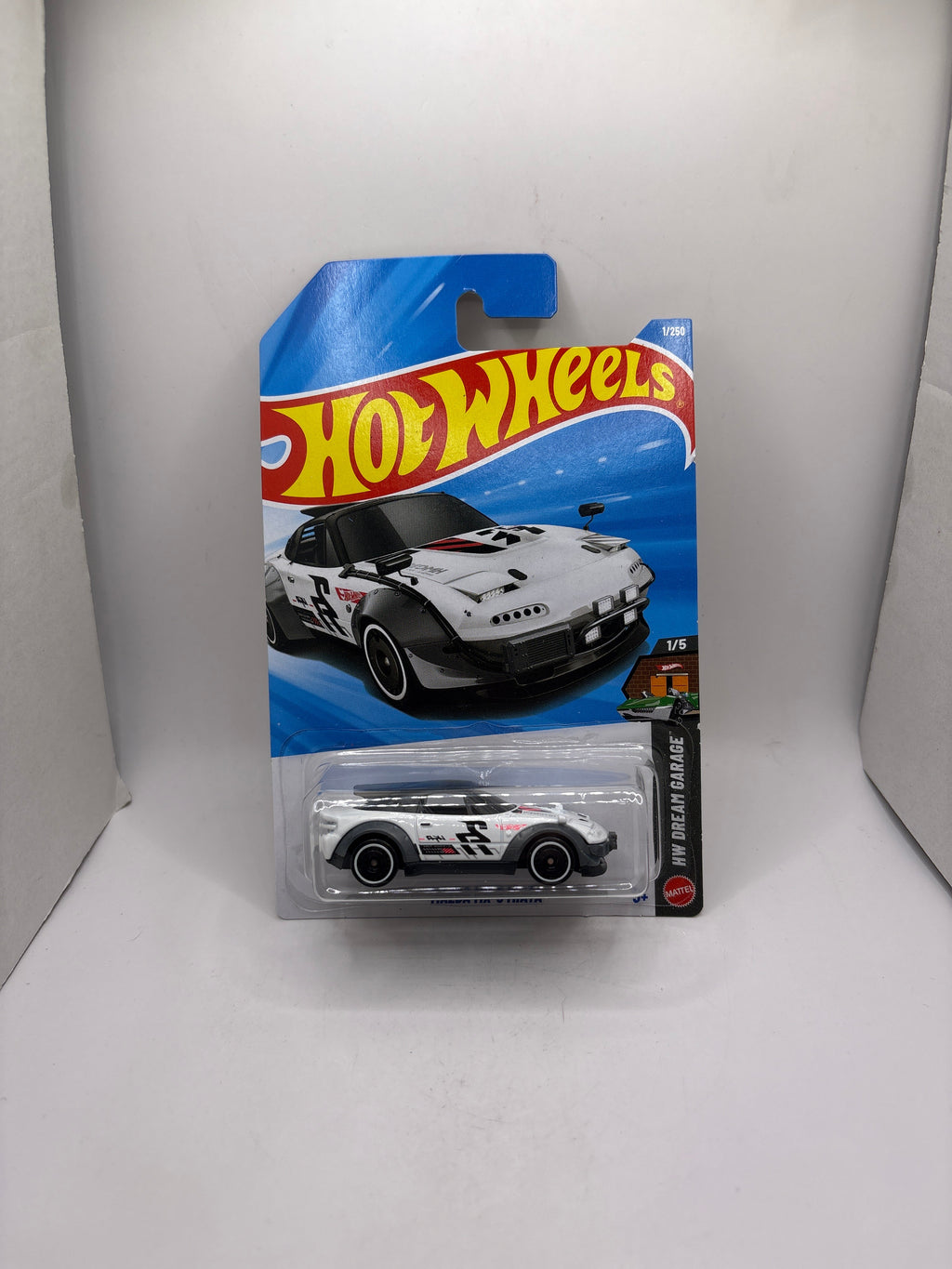 Hot Wheels Mazda MX-5 Miata Diecast