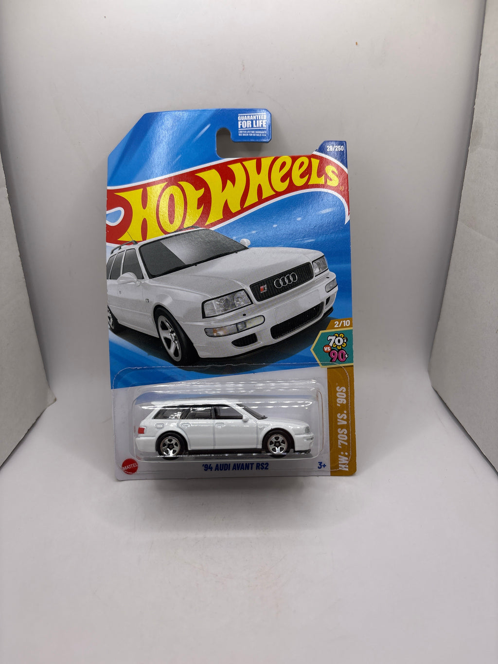 Hot Wheels 94 Audi Avant RS2 Diecast white