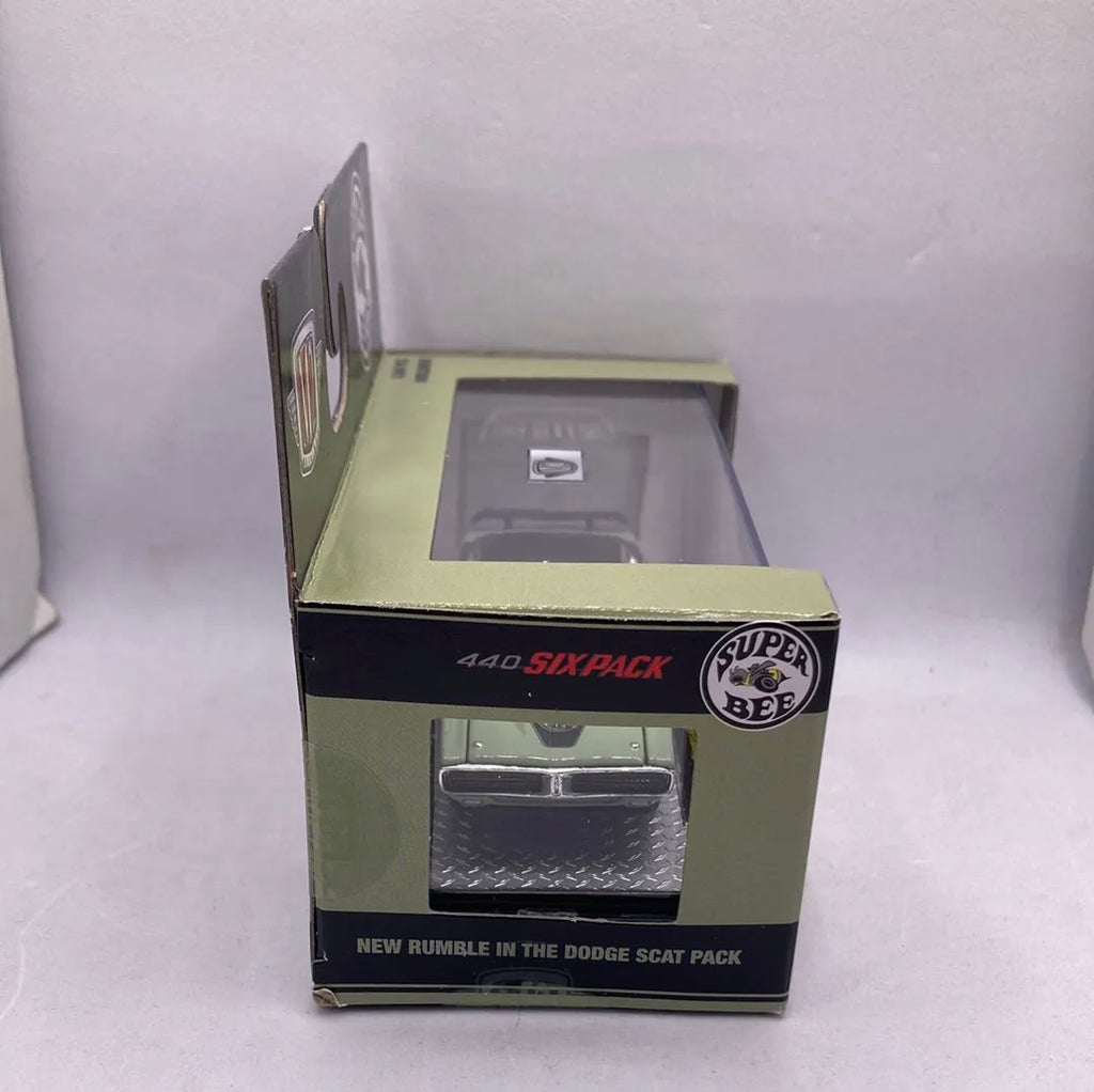 M2 1971 Dodge Charger Super Bee Diecast