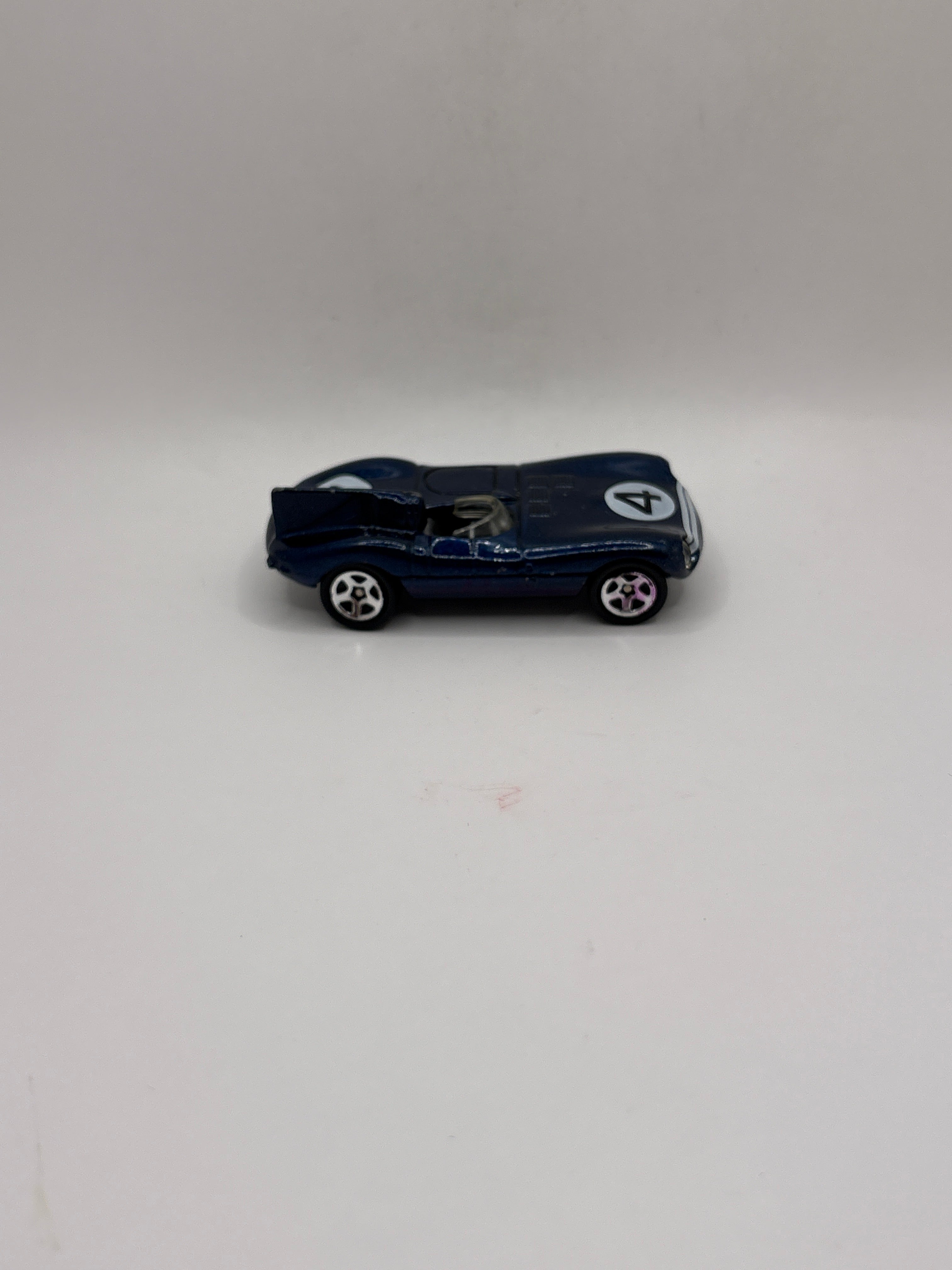 Hot Wheels Jaguar D-Type Diecast