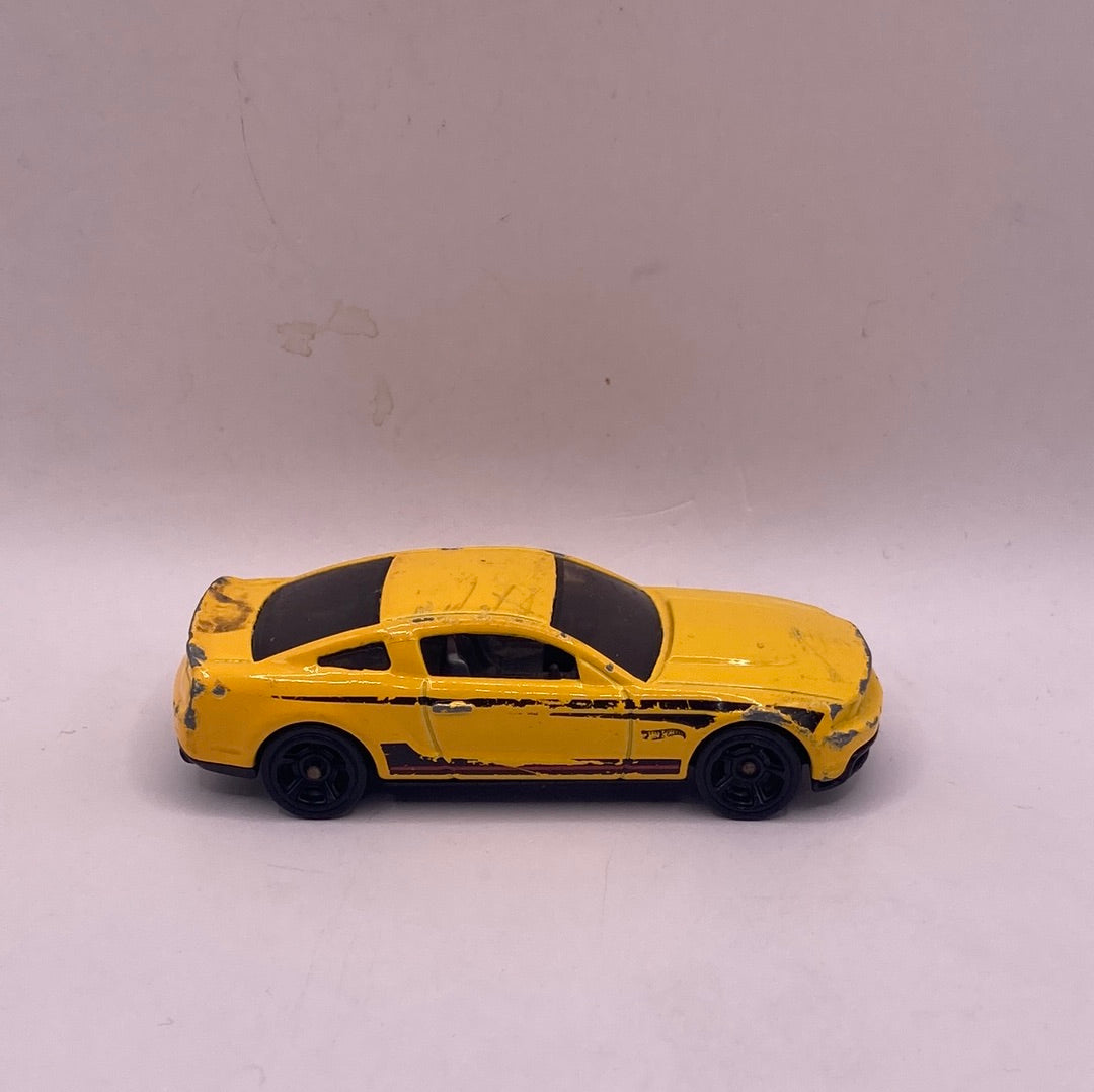 Hot Wheels 2010 Ford Mustang GT Diecast