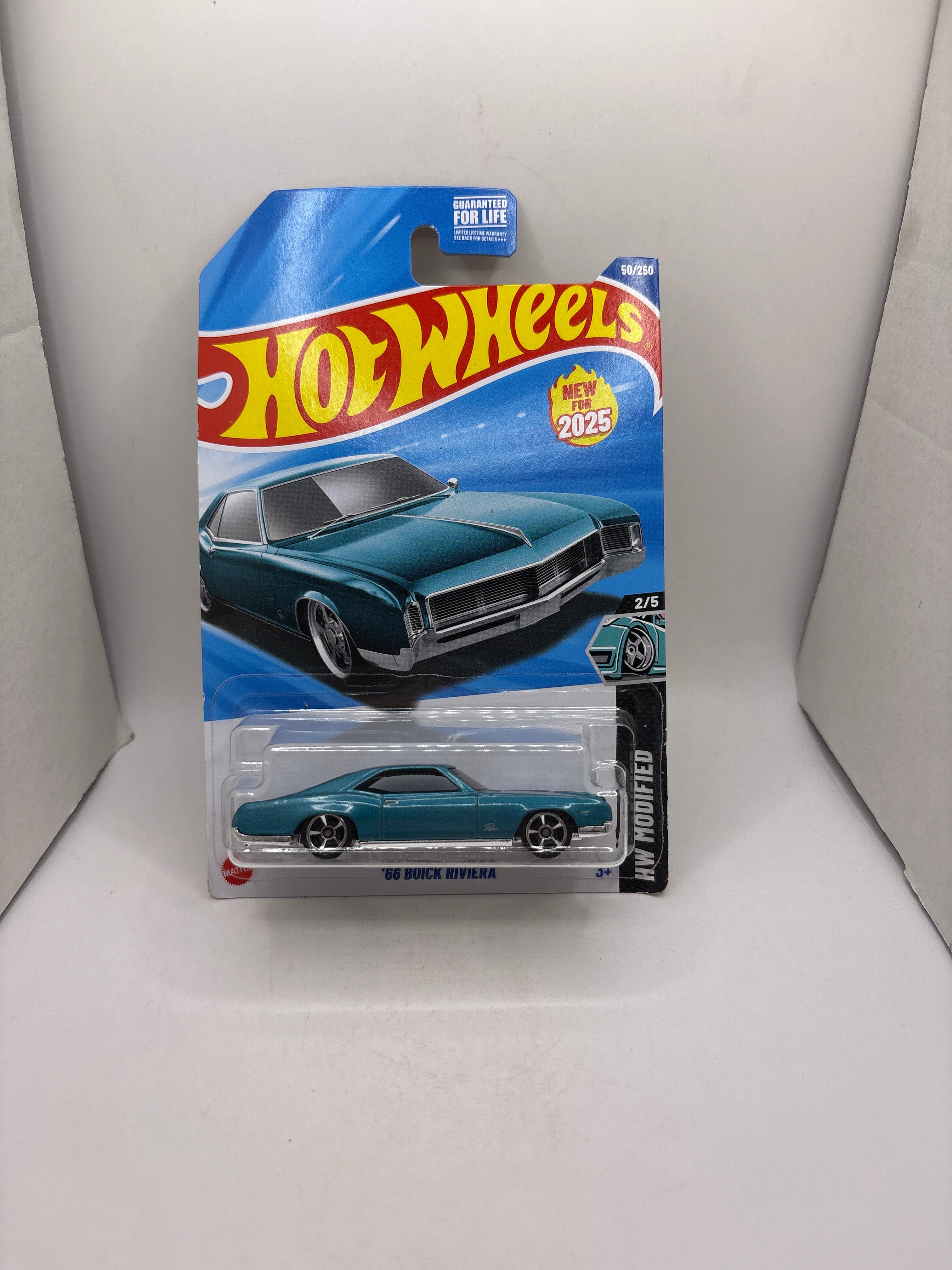 Hot Wheels 66 Buick Riviera Diecast
