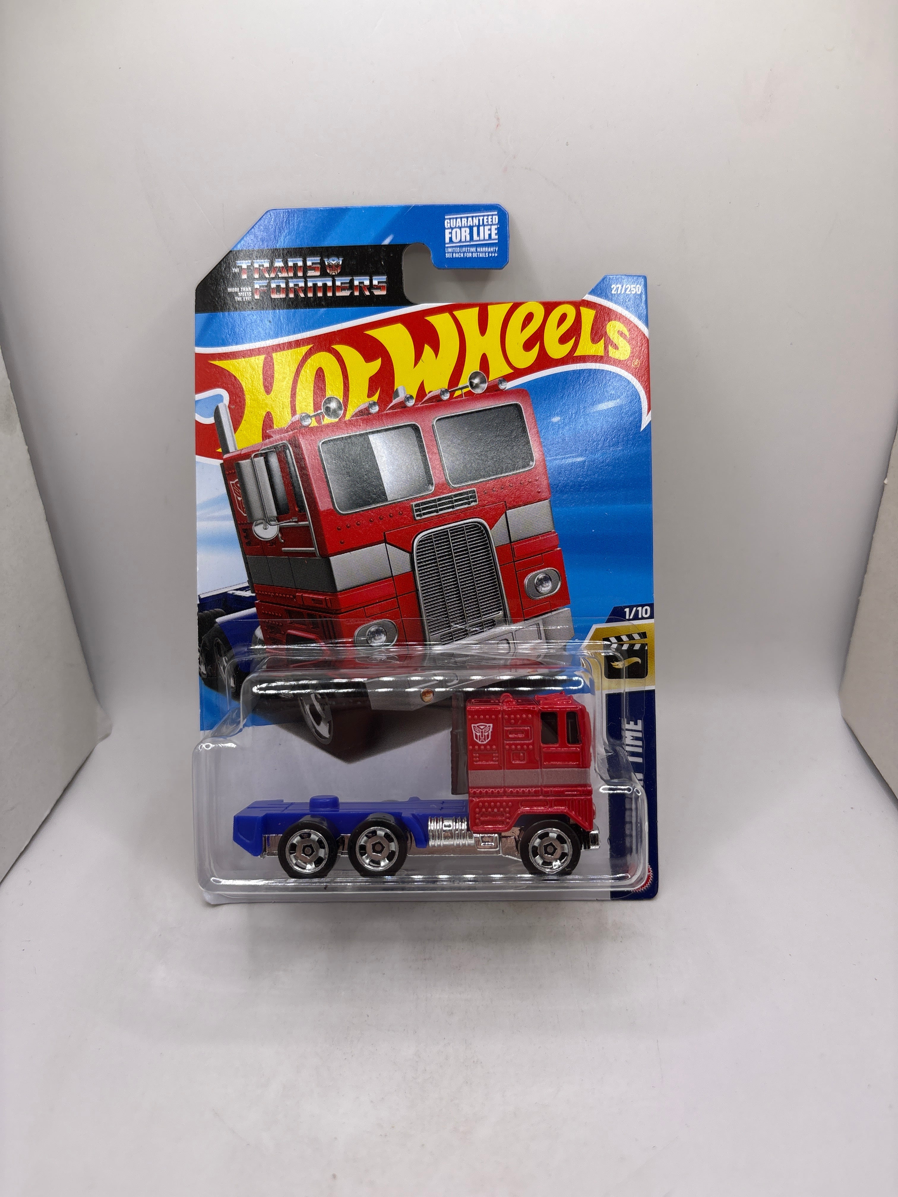 Hot Wheels Optimus Prime Diecast red