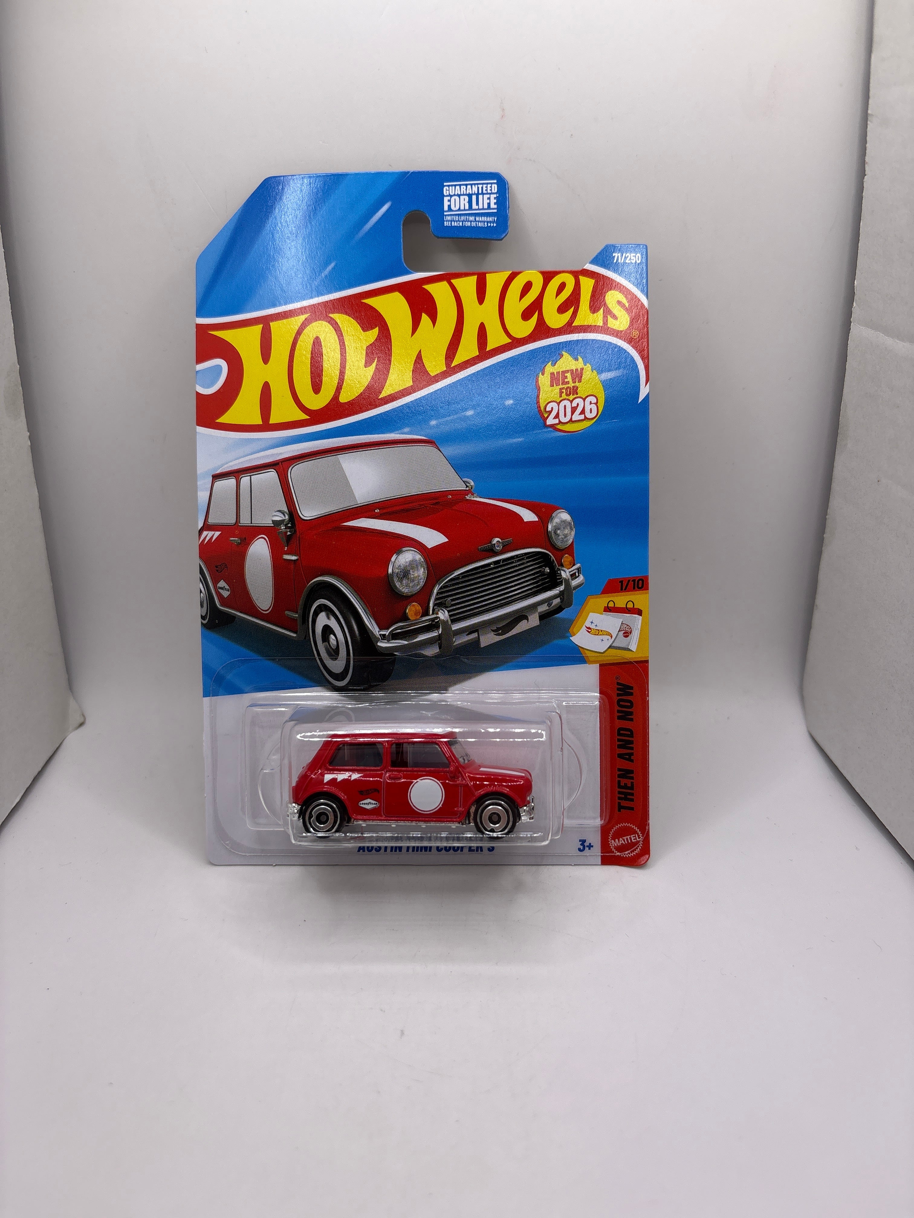 Hot Wheels Austin Mini Cooper S Diecast red