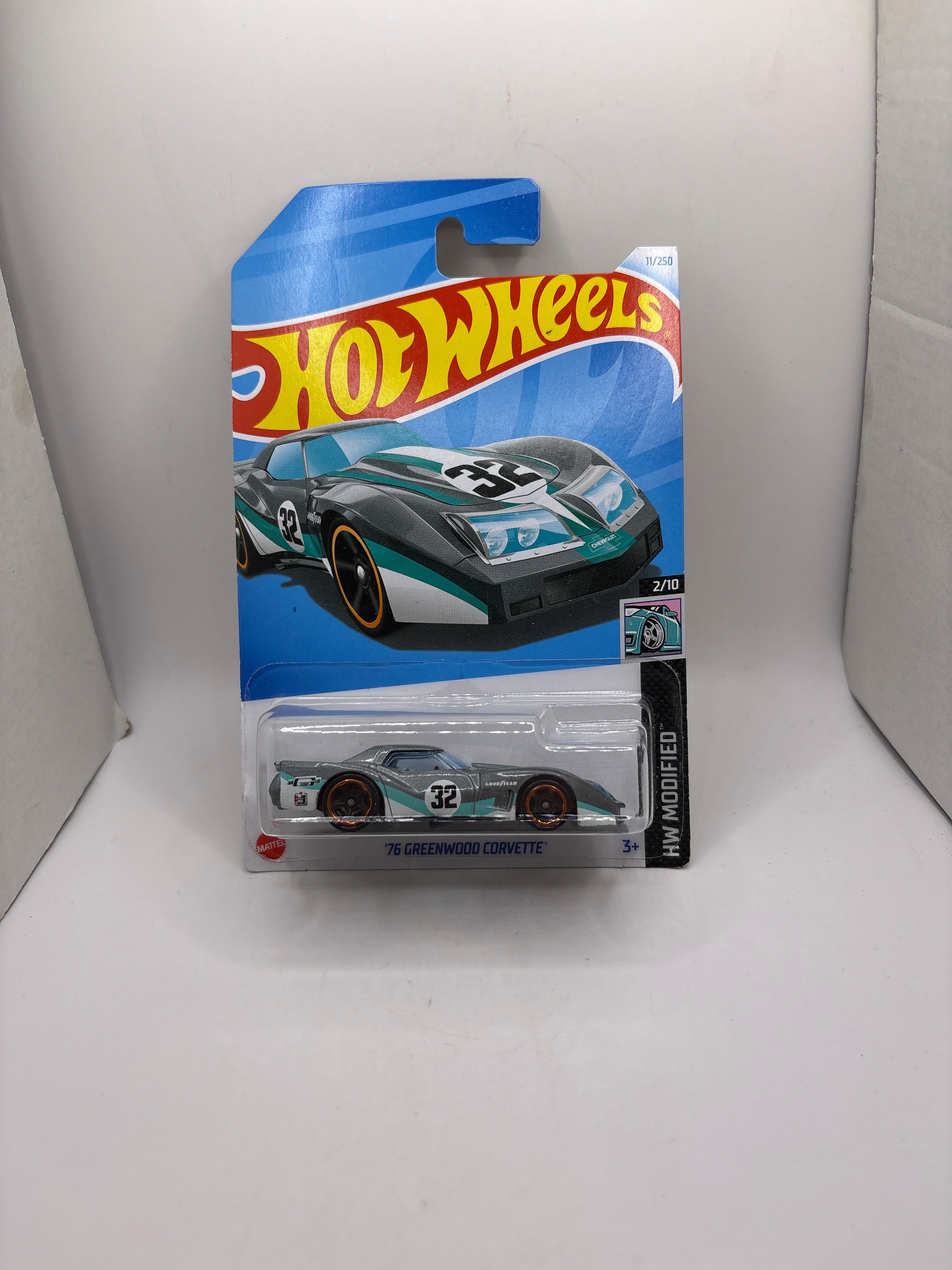Hot Wheels 76 Greenwood Corvette Diecast