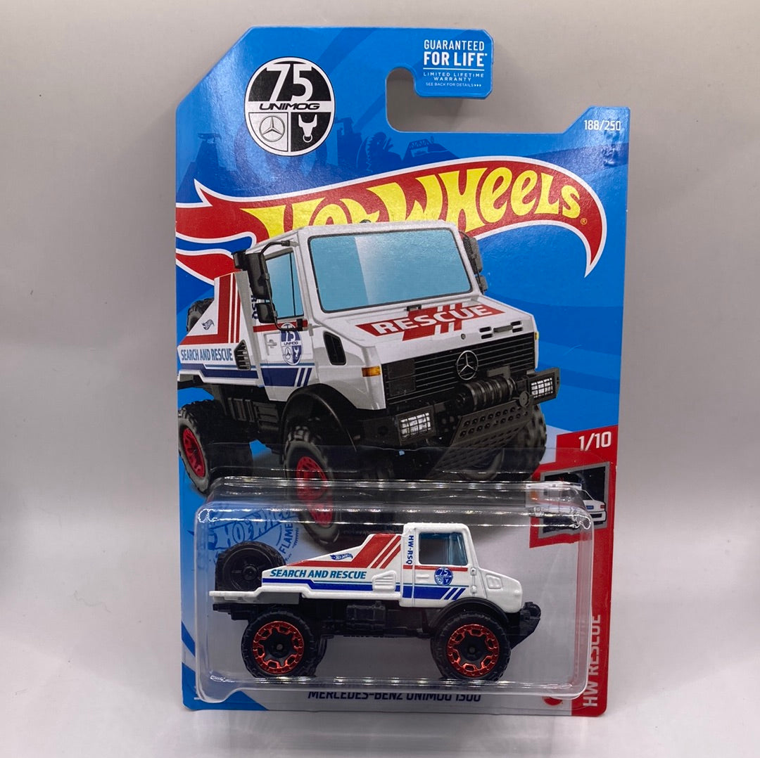 Hot Wheels Mercedes-Benz Unimog 1300 Diecast