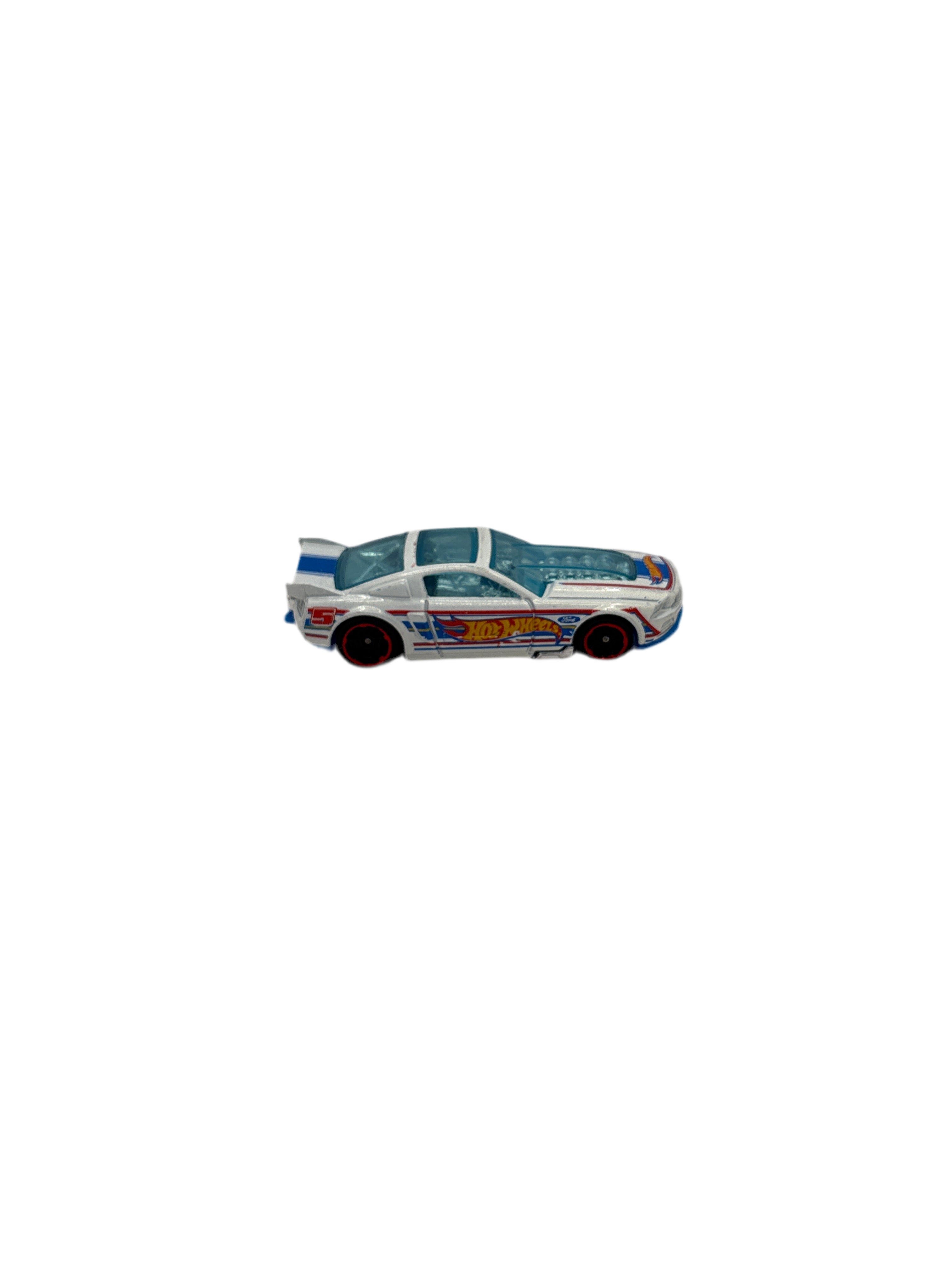 Hot Wheels 13 Ford Mustang GT Diecast white