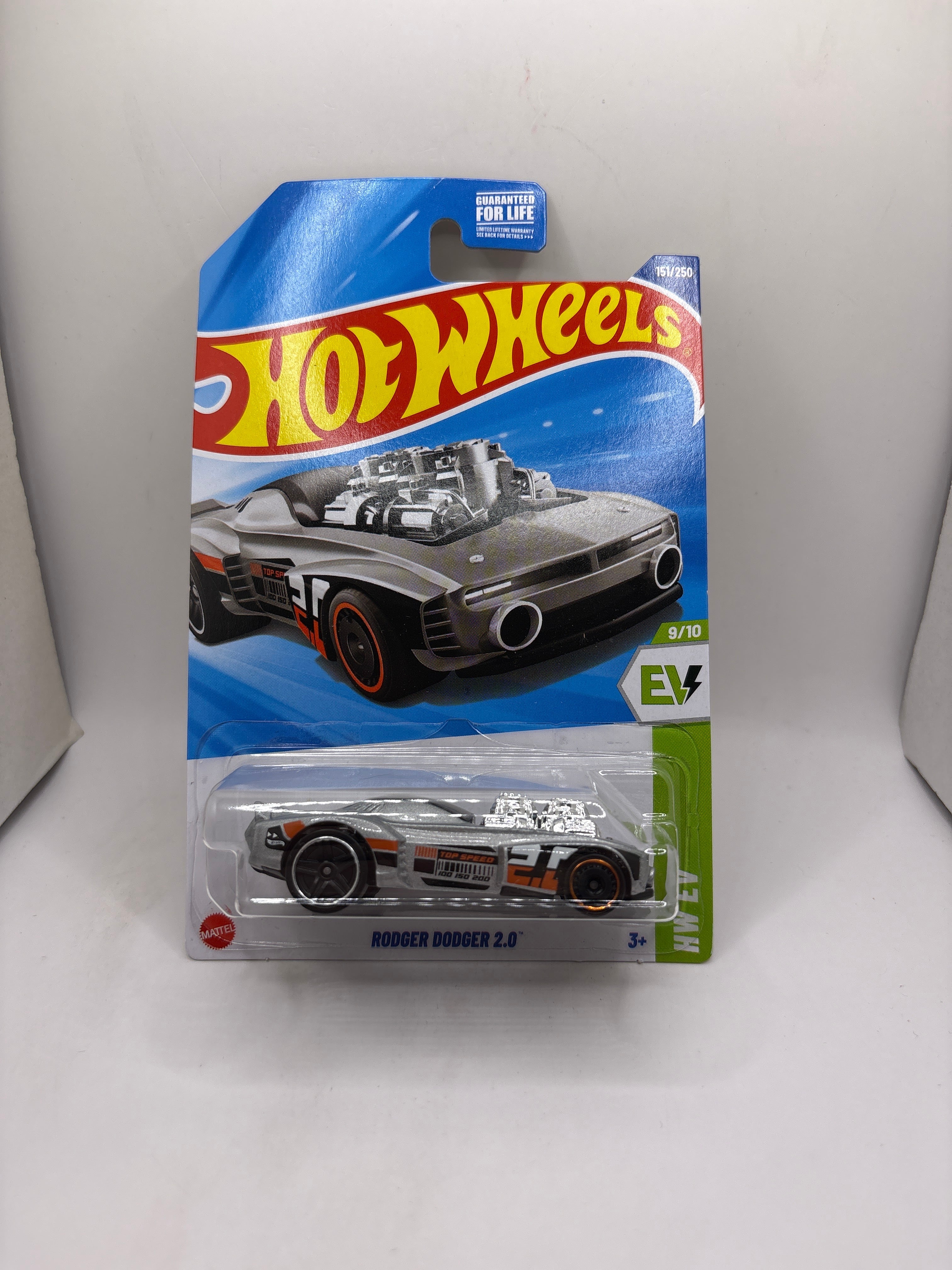 Hot Wheels Rodger Dodger 2.0 Diecast silver