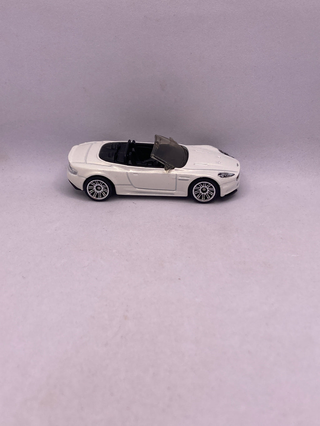Matchbox Aston Martin DBS Volante Diecast