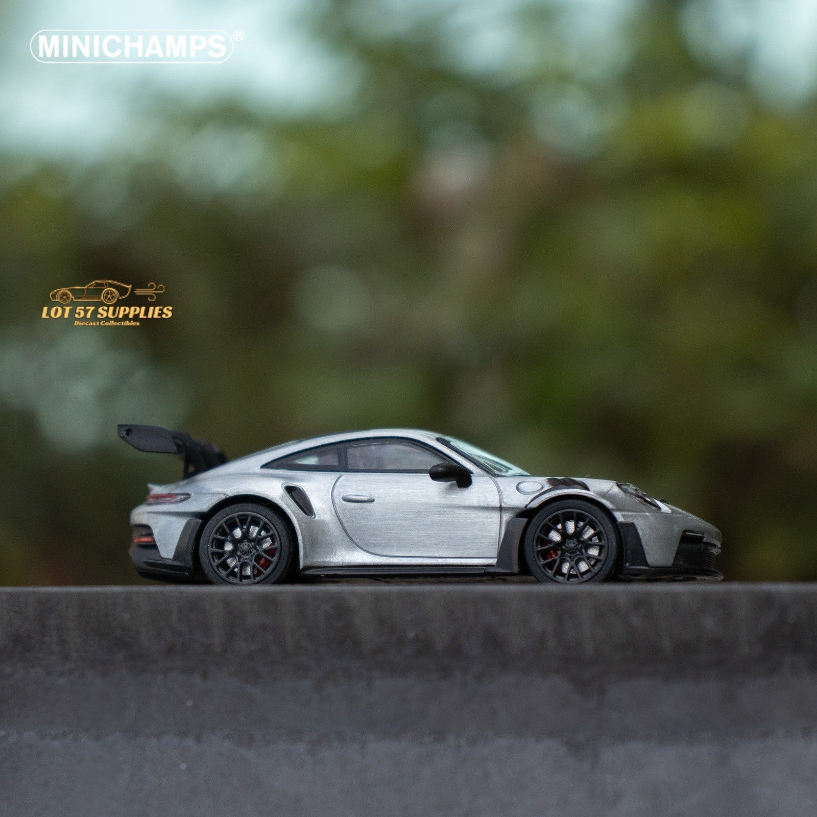 Minichamps Porsche 911 GT3 RS Raw Silver 1:64