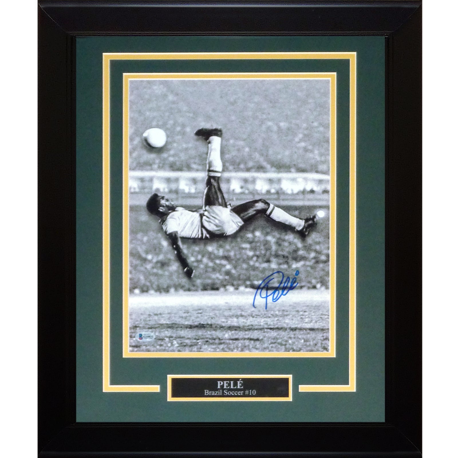 Pele Autographed Brazil Soccer (Bicycle Kick) Deluxe Framed 11x14 Photo – Beckett